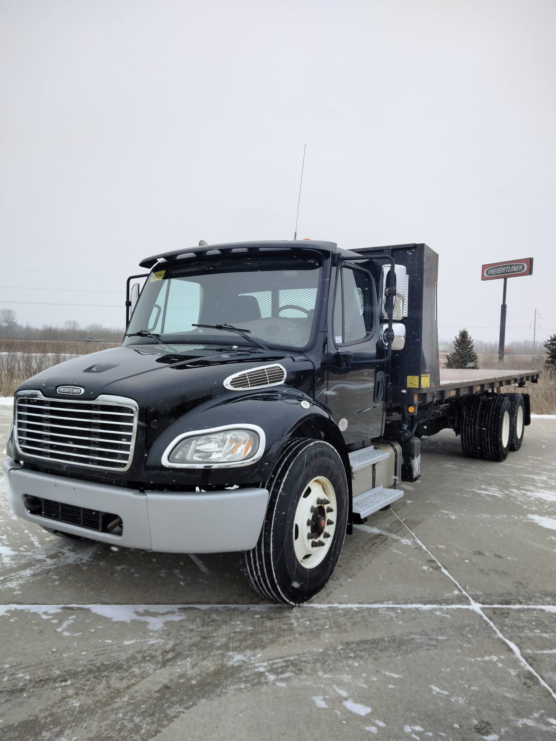 2020 Freightliner M2 106 - image 1 of 6