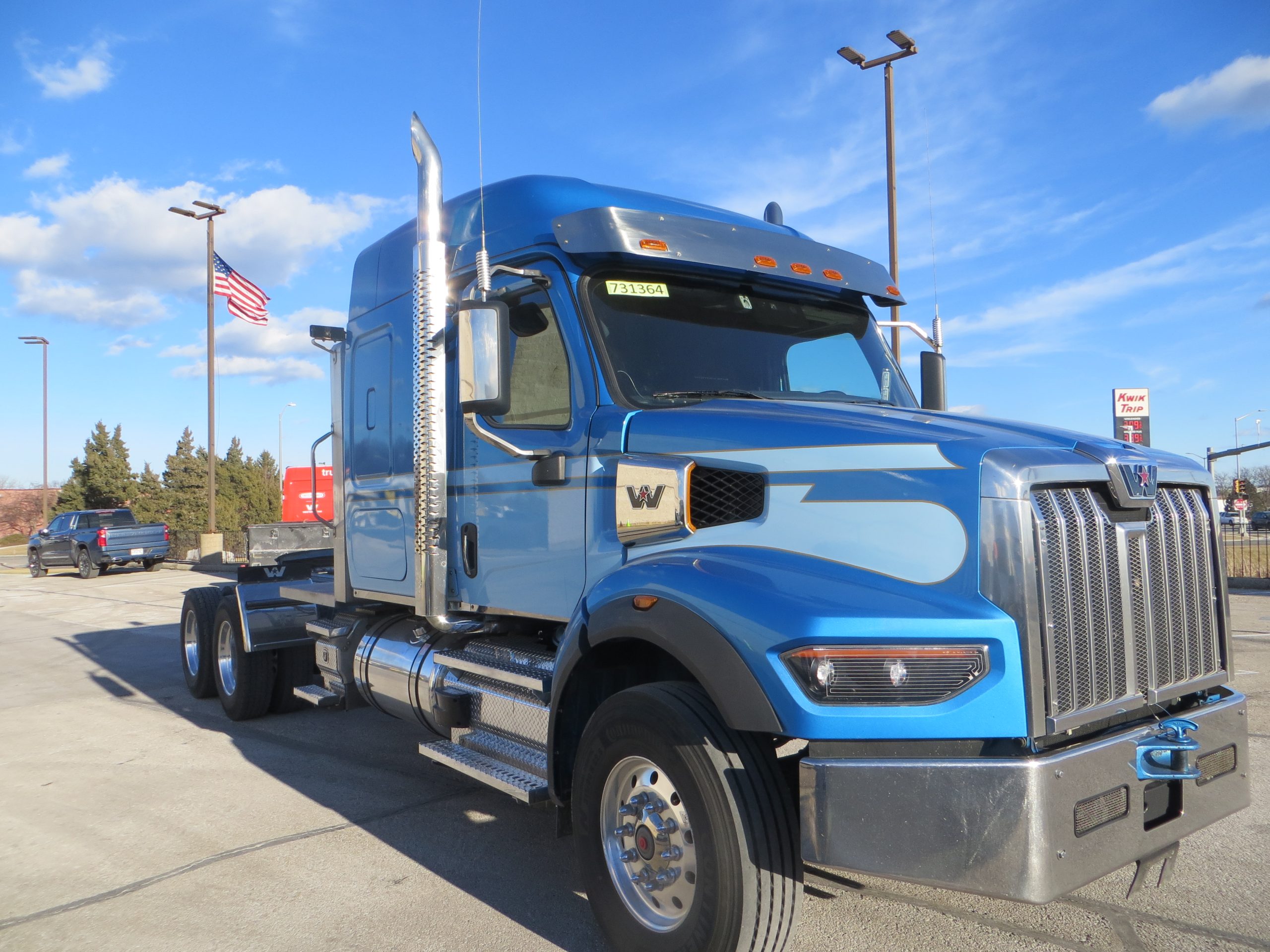 2022 Western Star 49X - image 3 of 6