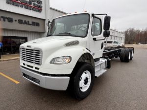 2020 Freightliner M2 106 068PM00000QRNxr