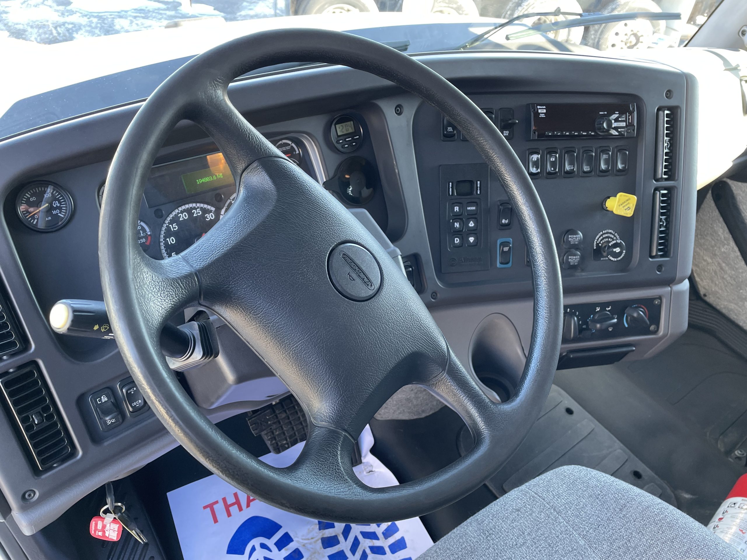 2019 Freightliner 114SD - image 5 of 6