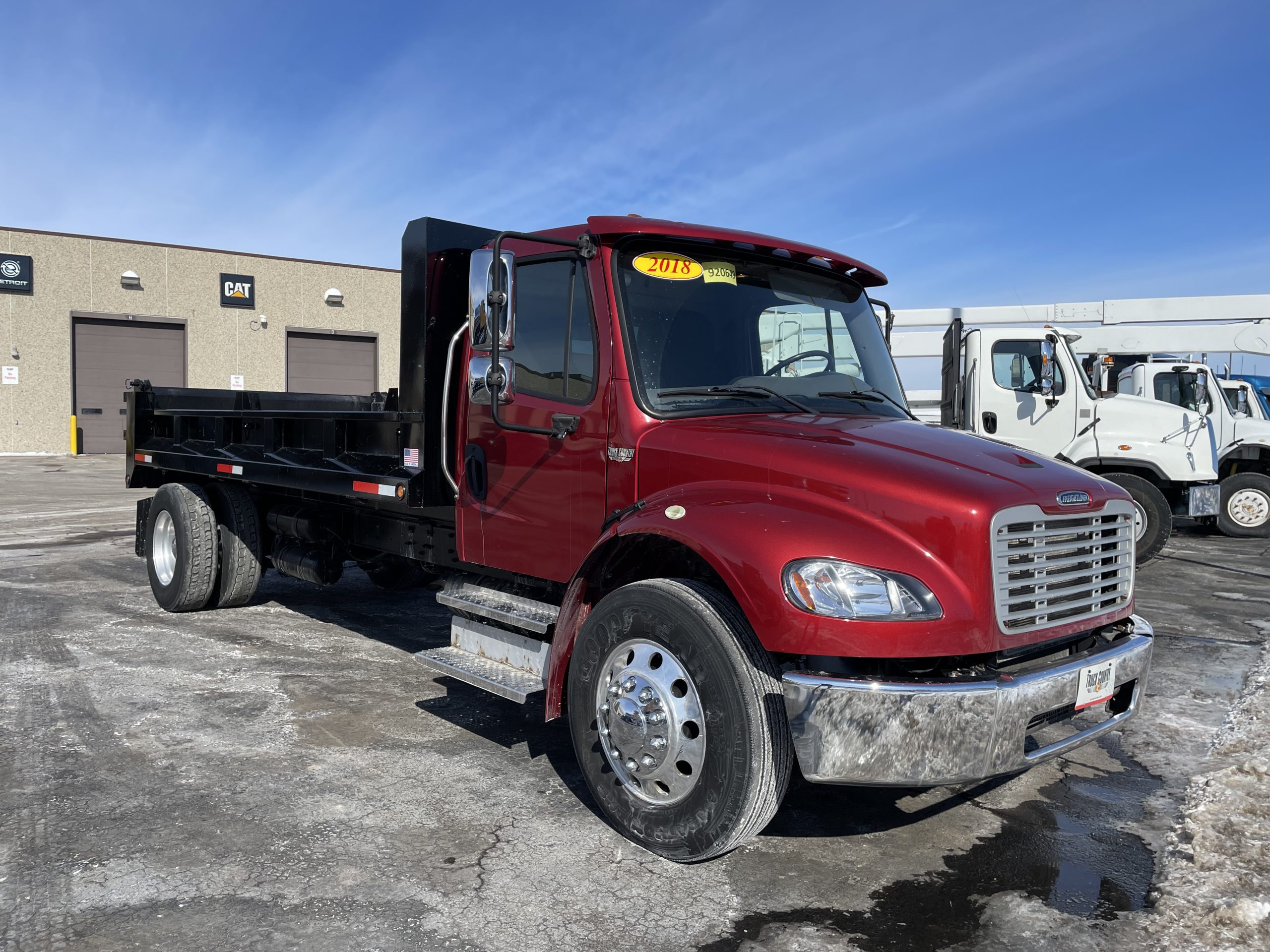 2018 Freightliner M2 106 - image 3 of 6