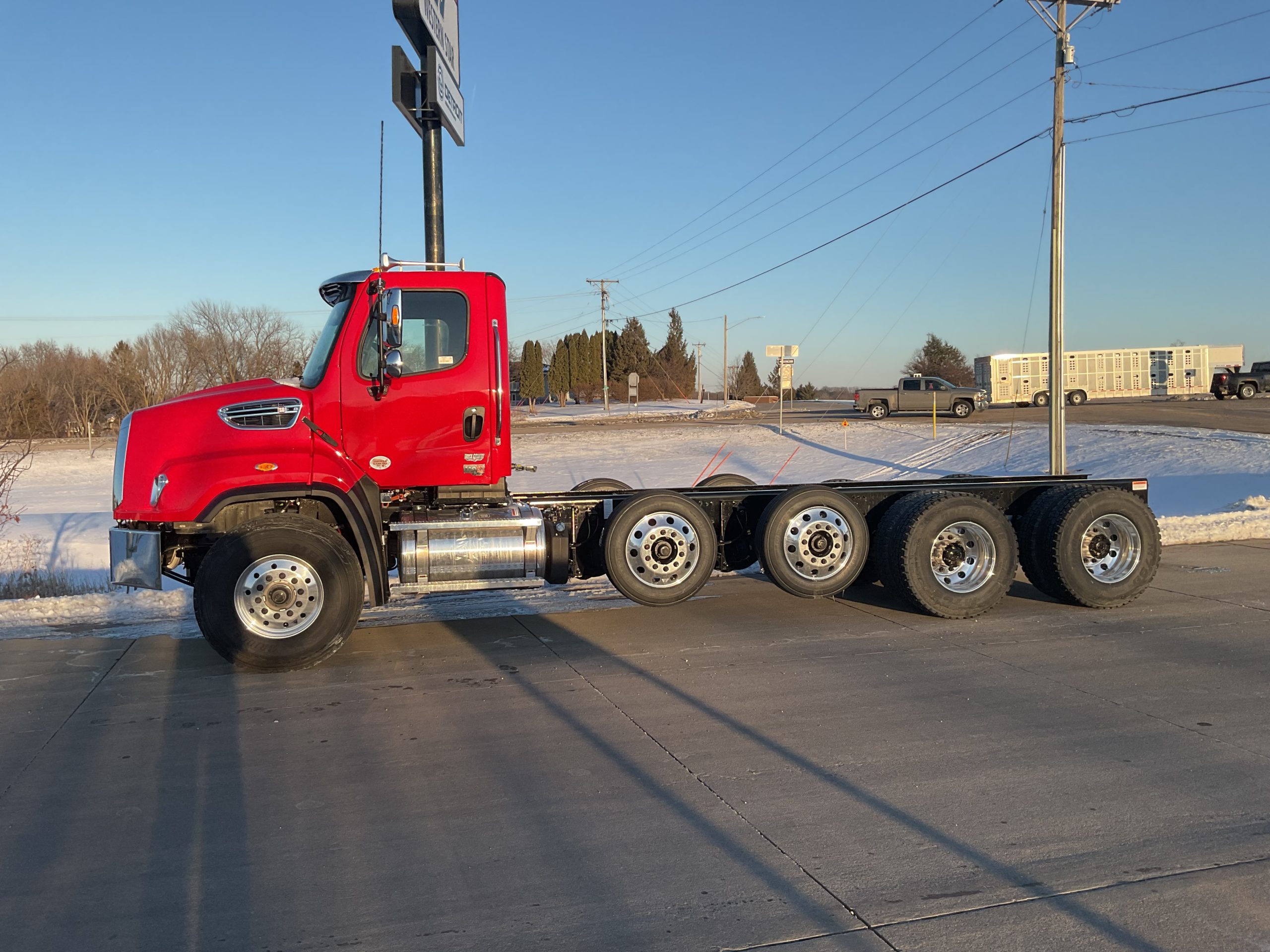 2026 Freightliner 114SD - image 5 of 5