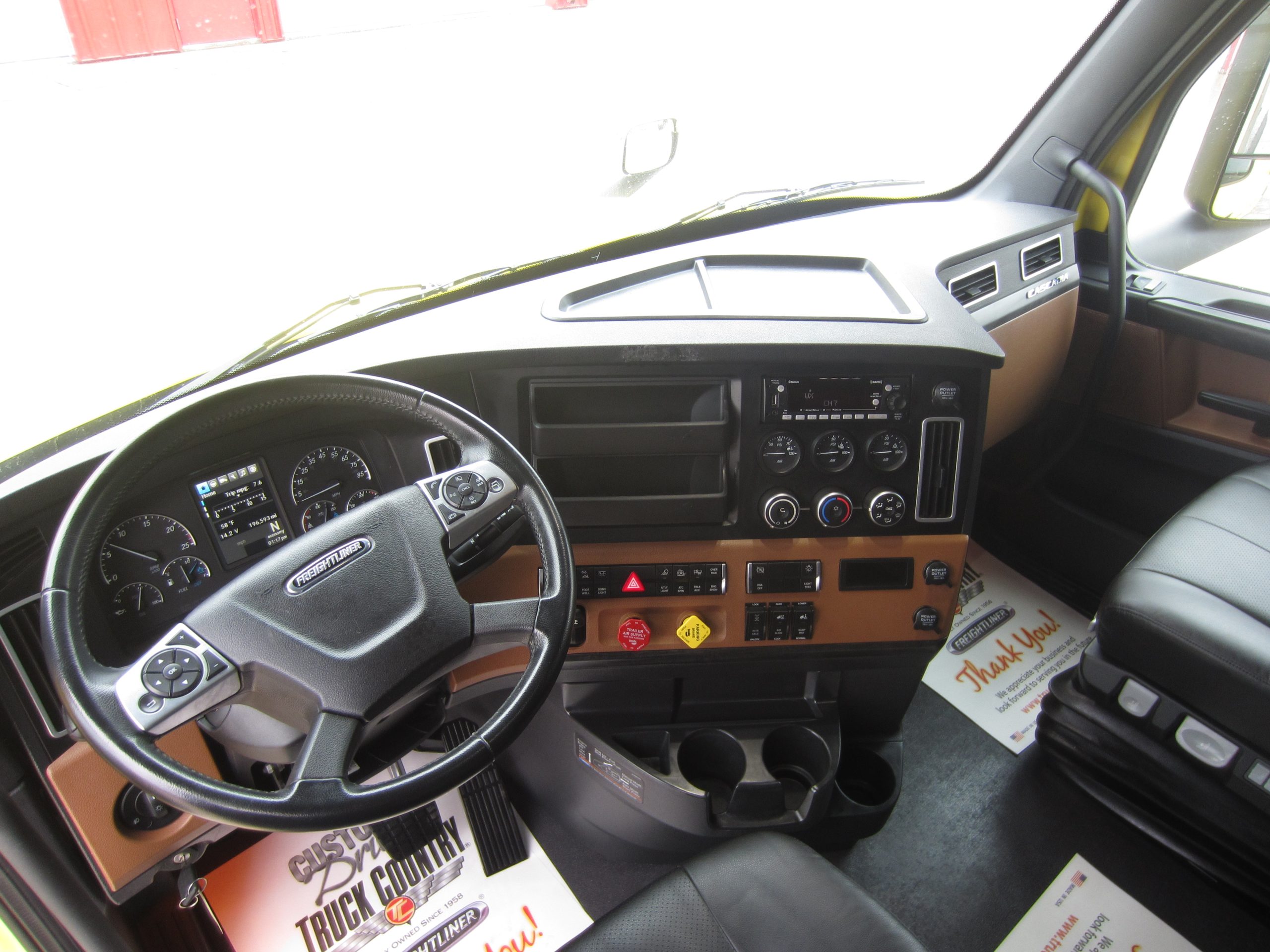 2023 Freightliner PT126 - image 5 of 6