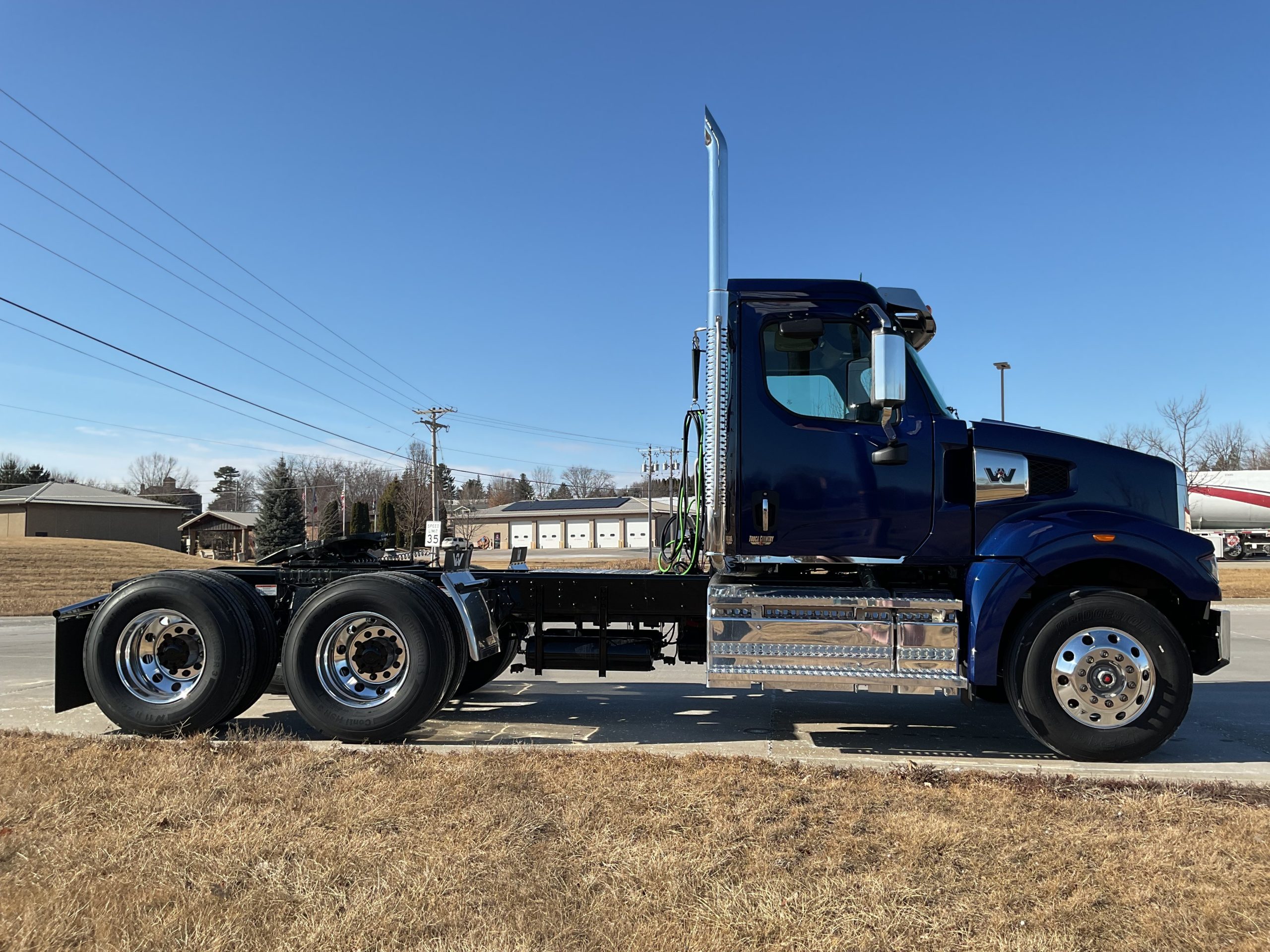 2025 Western Star 49X - image 6 of 6