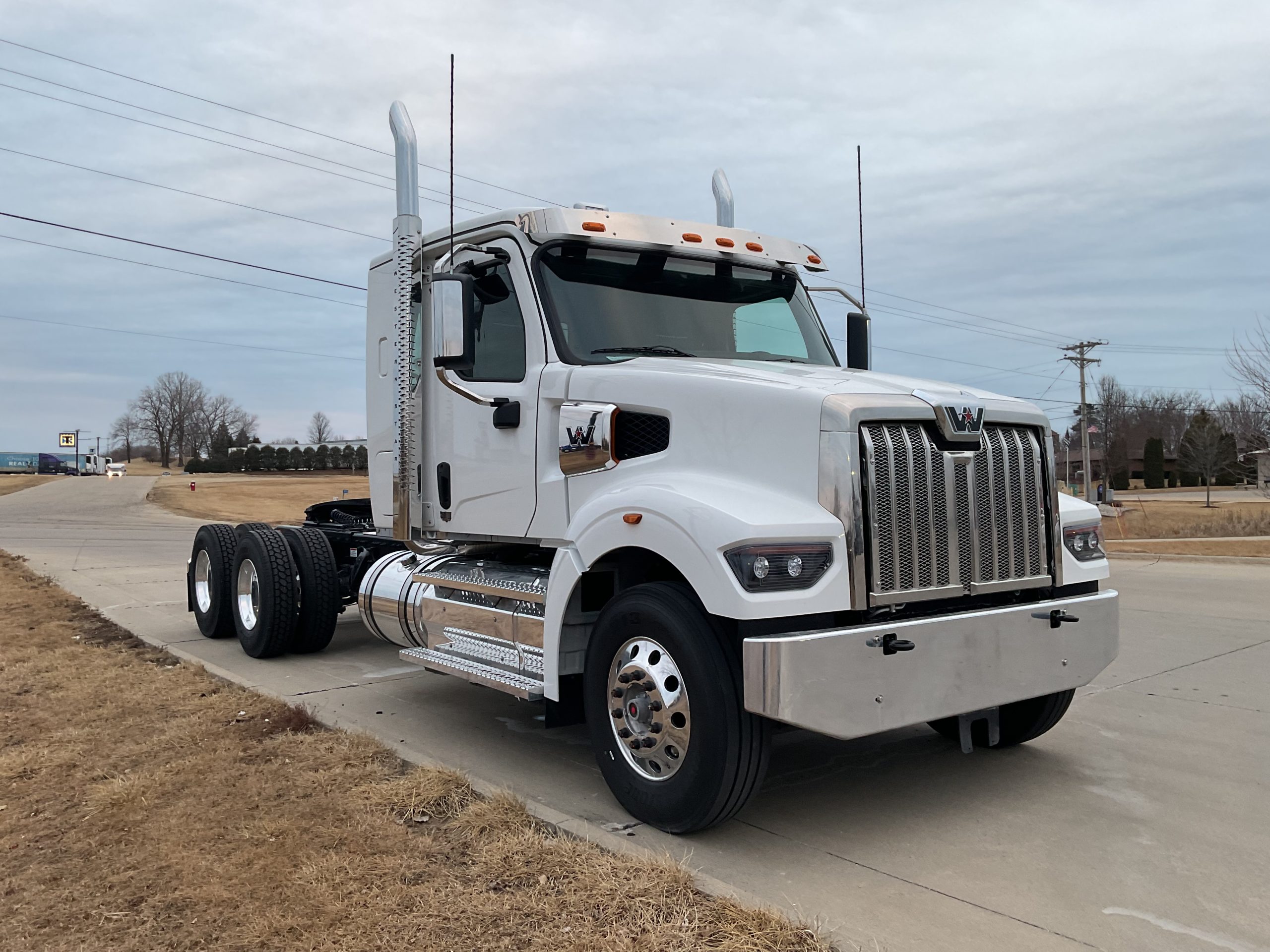 2025 Western Star 49X - image 3 of 5