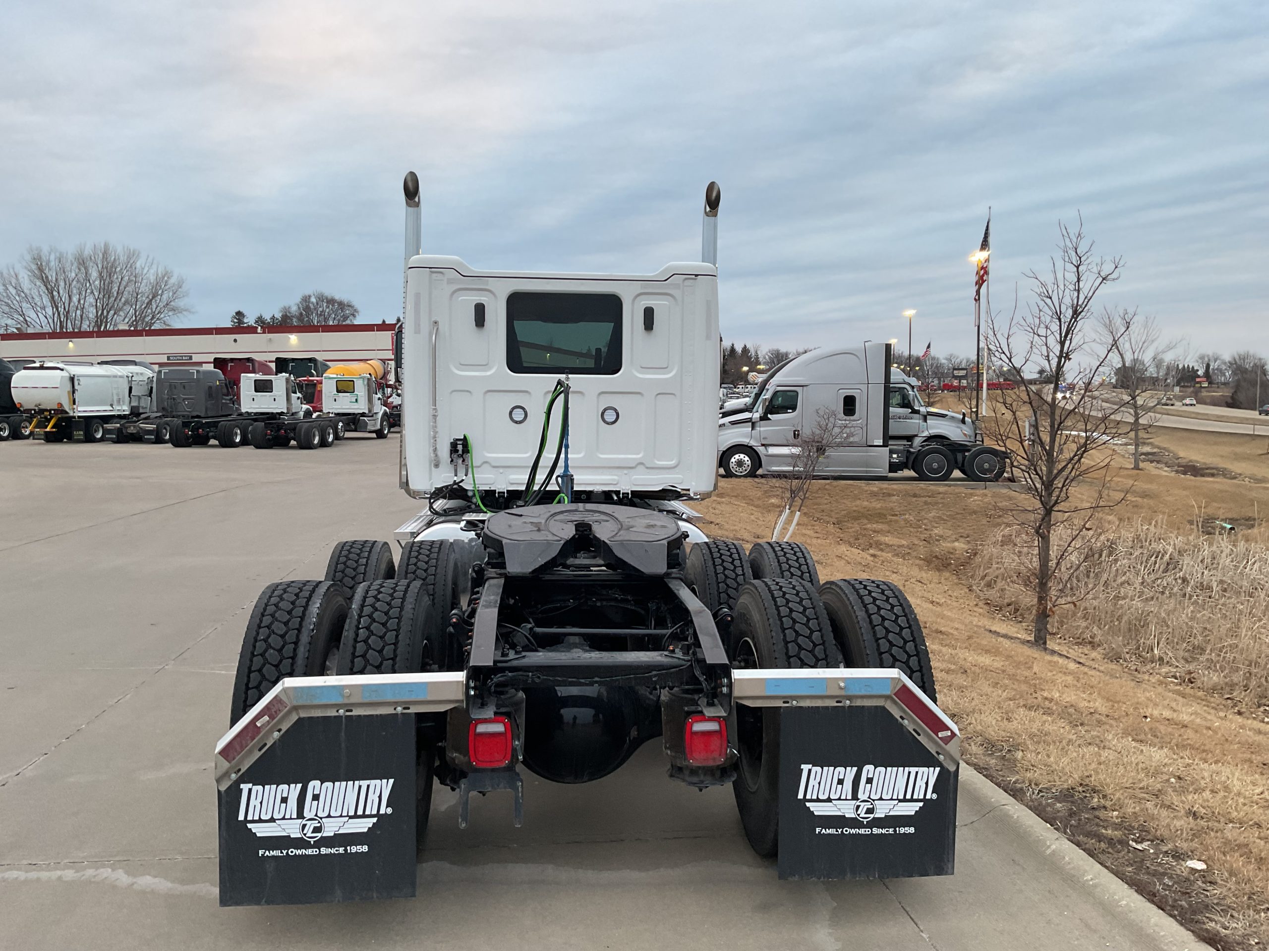 2025 Western Star 49X - image 4 of 5