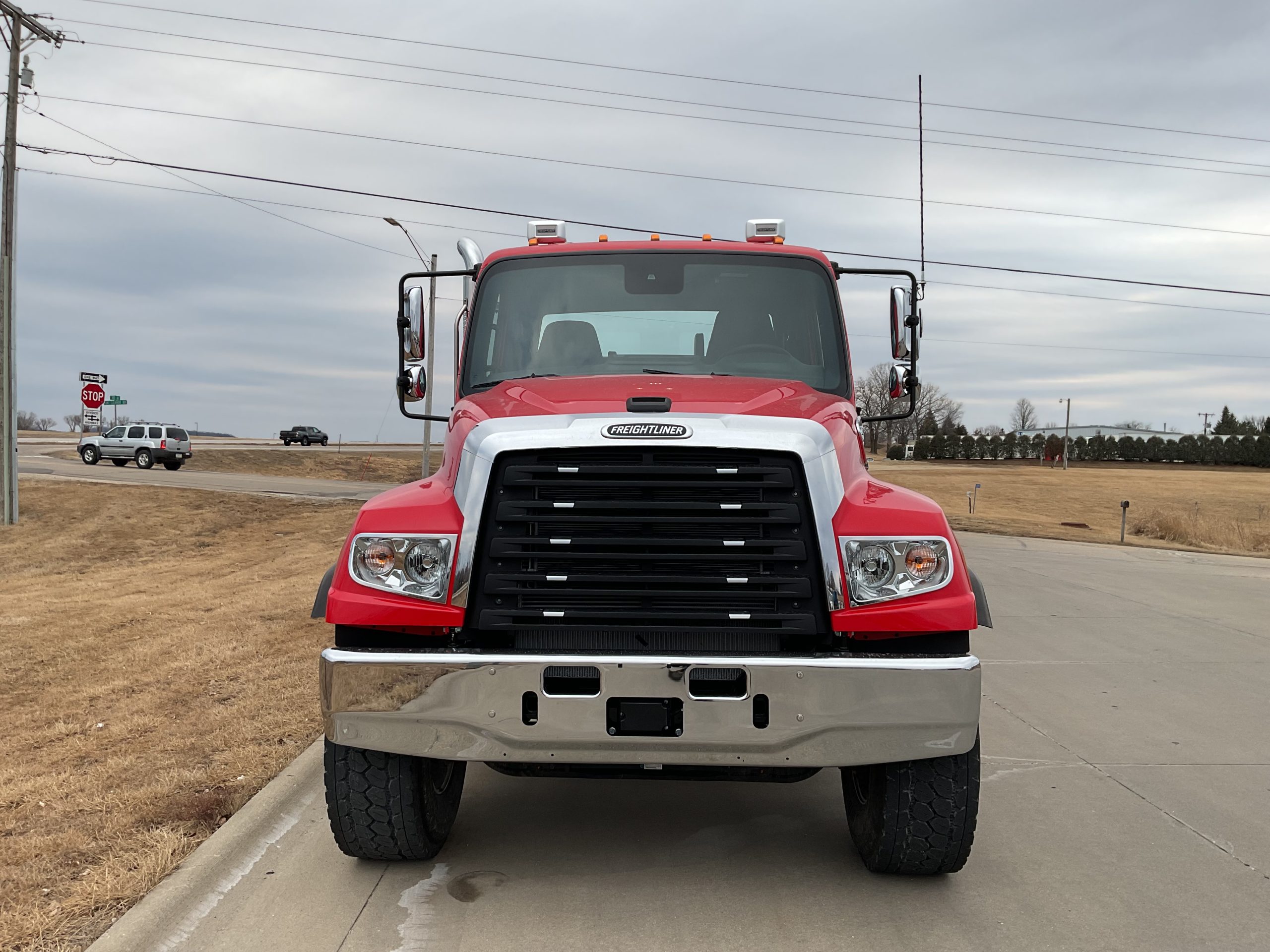 2026 Freightliner 114SD - image 2 of 6