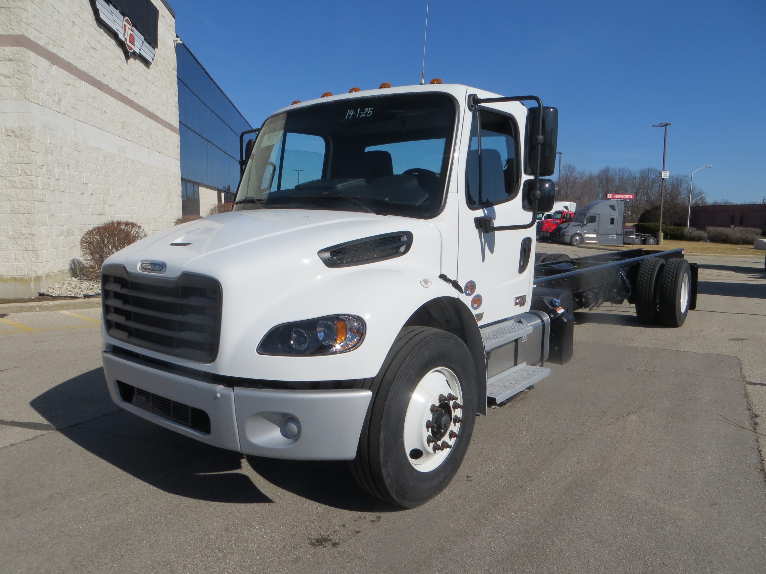 2026 Freightliner M2 106 - image 1 of 1