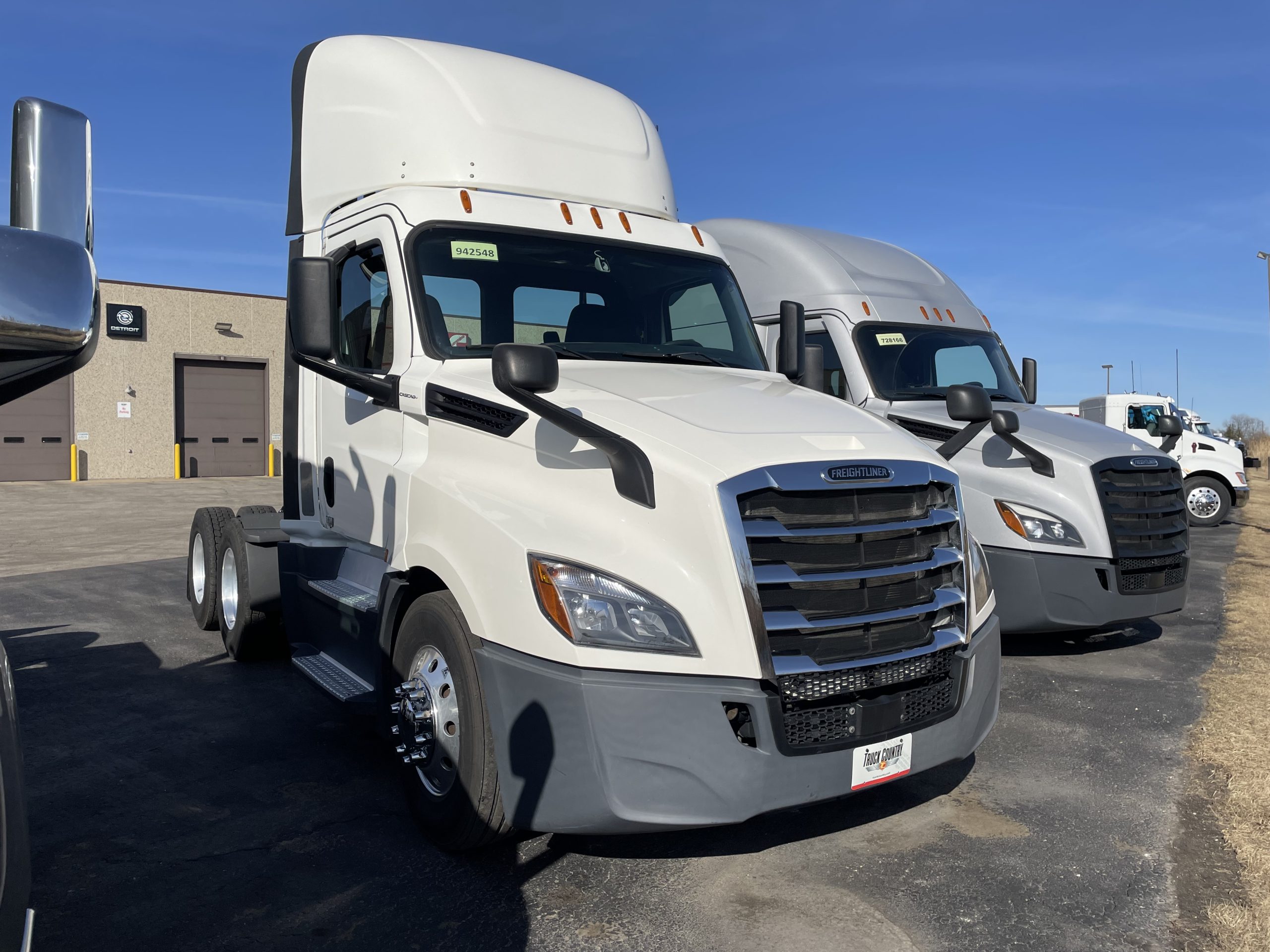 2020 Freightliner PT126 - image 3 of 6