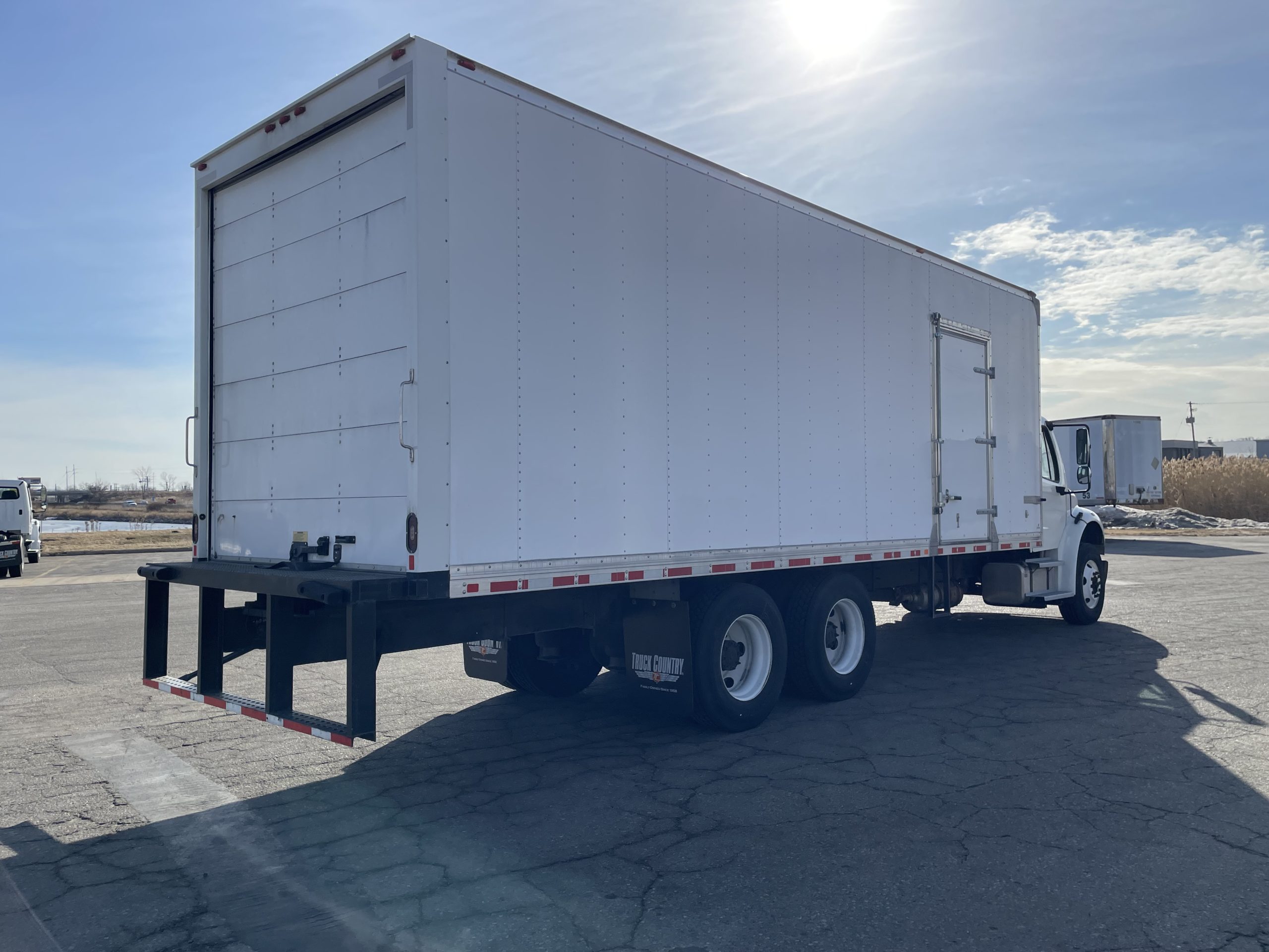 2018 Freightliner M280 - image 6 of 6