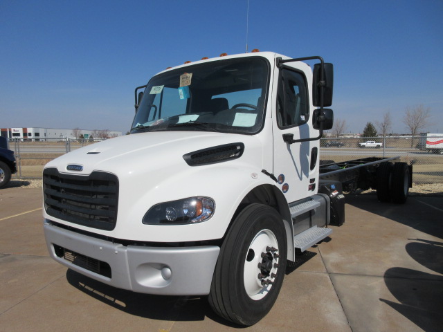 2026 Freightliner M2 106 - image 1 of 5