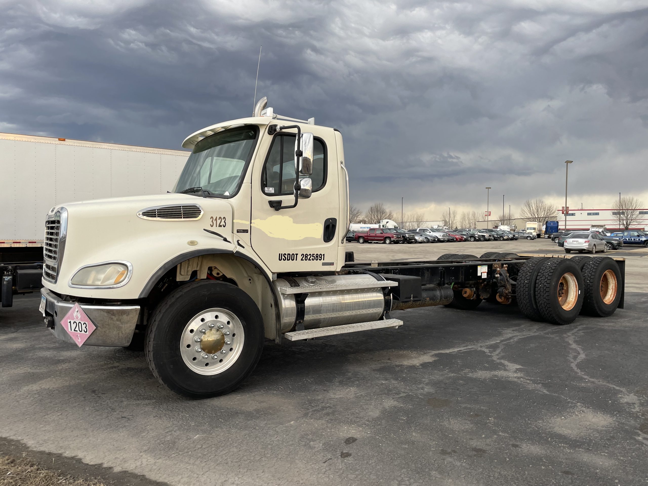 2010 Freightliner M2112 - image 1 of 1