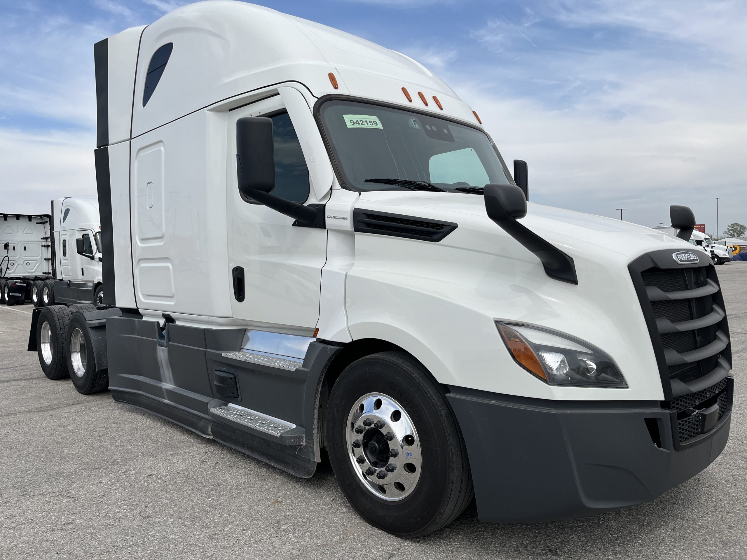 2023 Freightliner PT126 - image 3 of 6