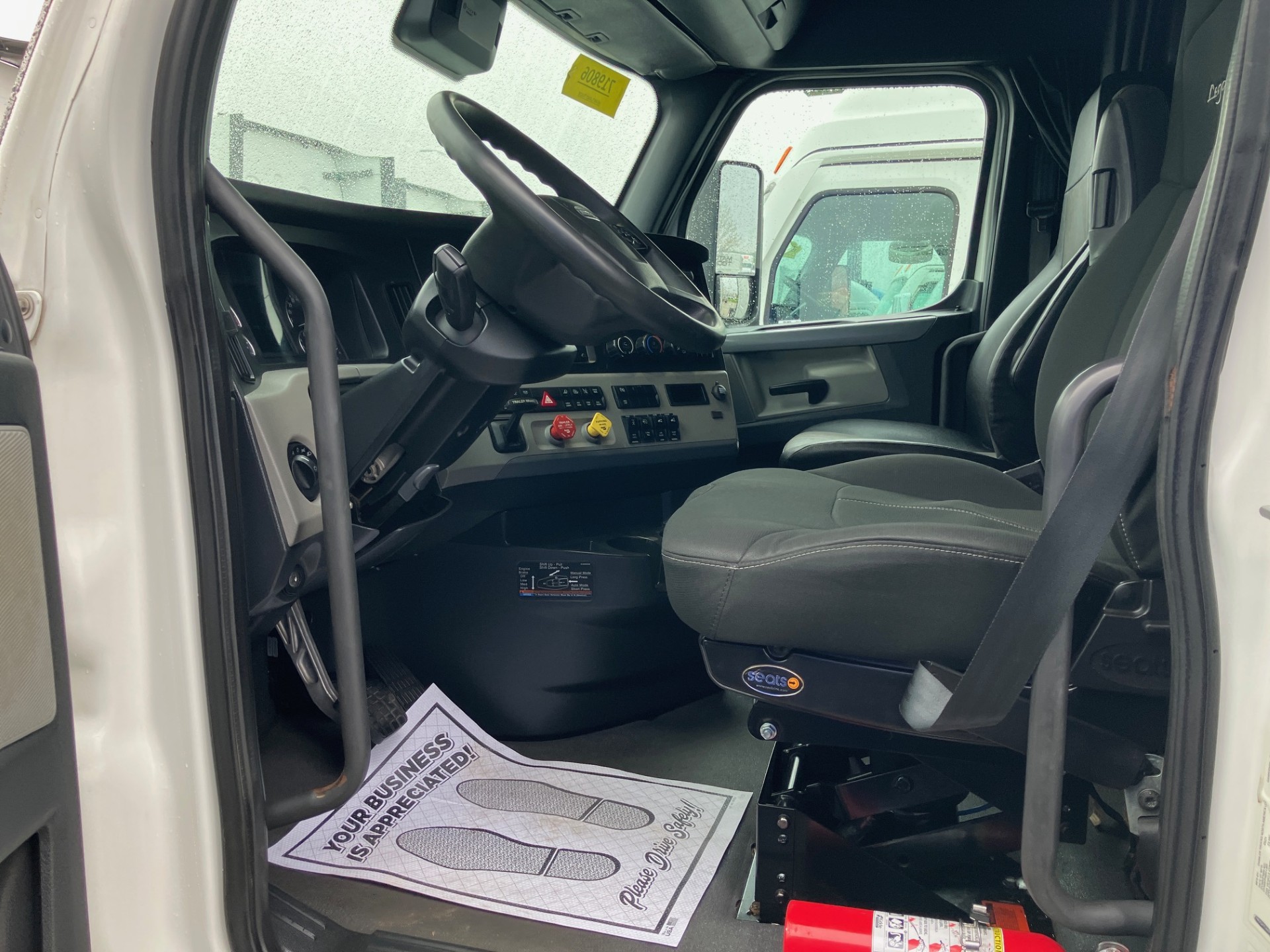 2022 Freightliner PT126 - image 2 of 6