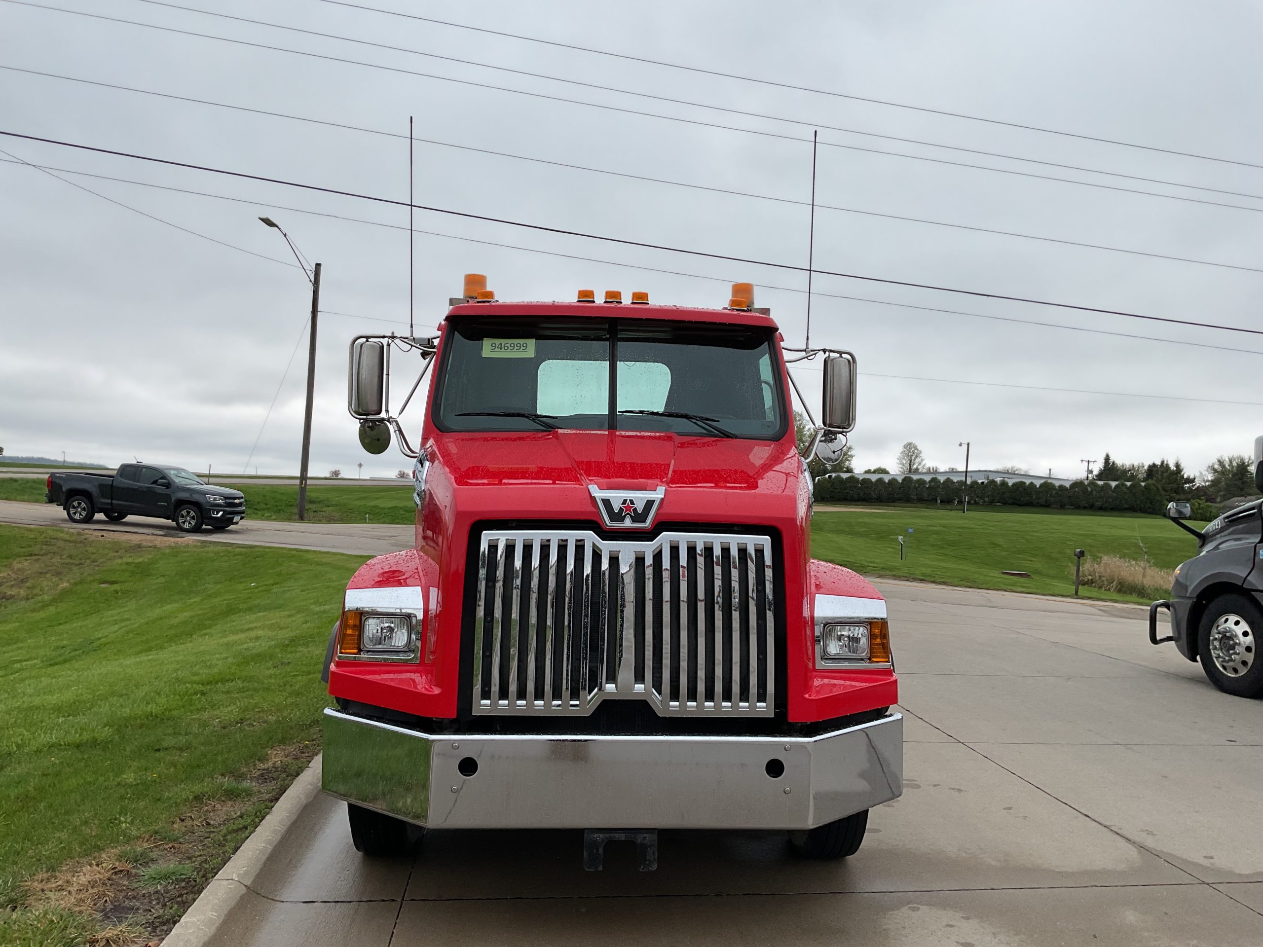 2022 Western Star 4700SB - image 3 of 6