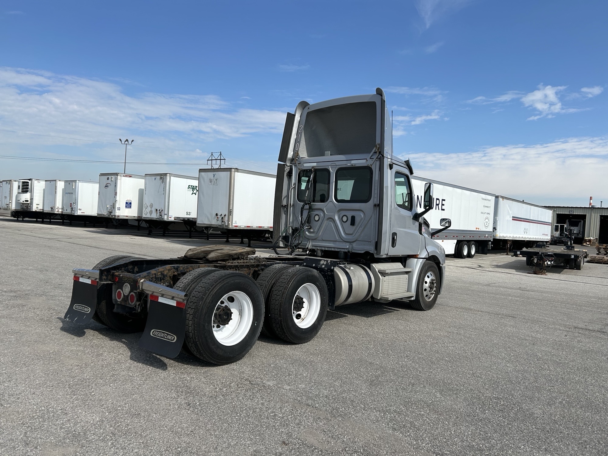 2019 Freightliner PT126DC - image 3 of 3