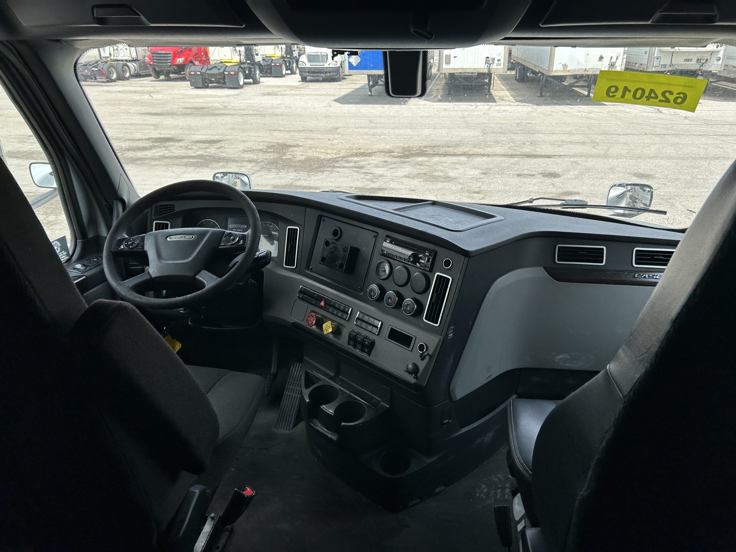 2020 Freightliner PT126SLP - image 2 of 3