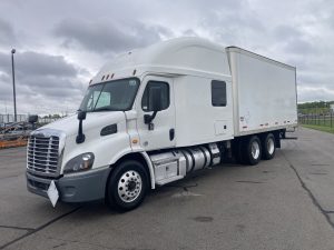 2016 Freightliner CA113 068PM00000VhZdN