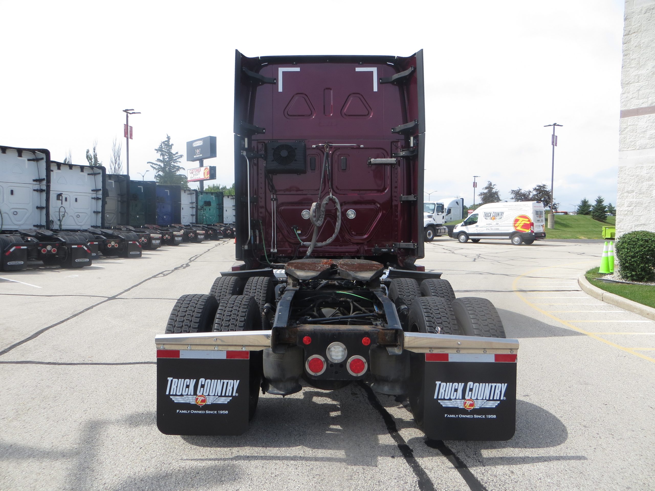 2021 Freightliner PT126SLP - image 4 of 6
