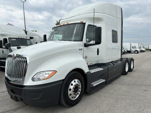 2022 International LT625 068PM00000a3qvH