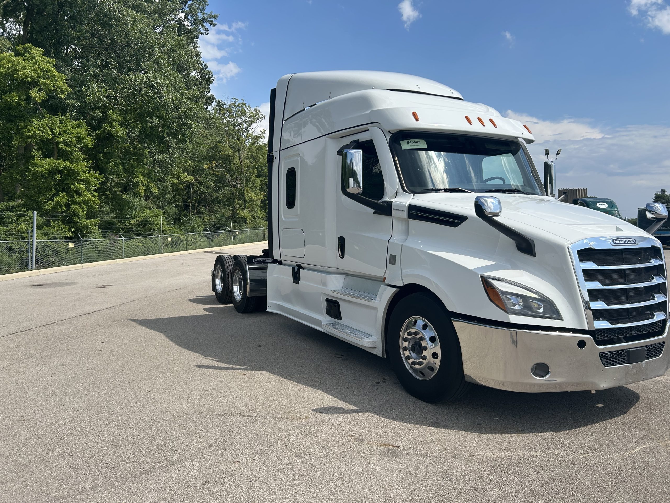 2024 Freightliner PT126 - image 2 of 6