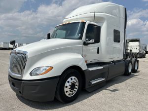 2022 International LT625 068PM00000aD2Na