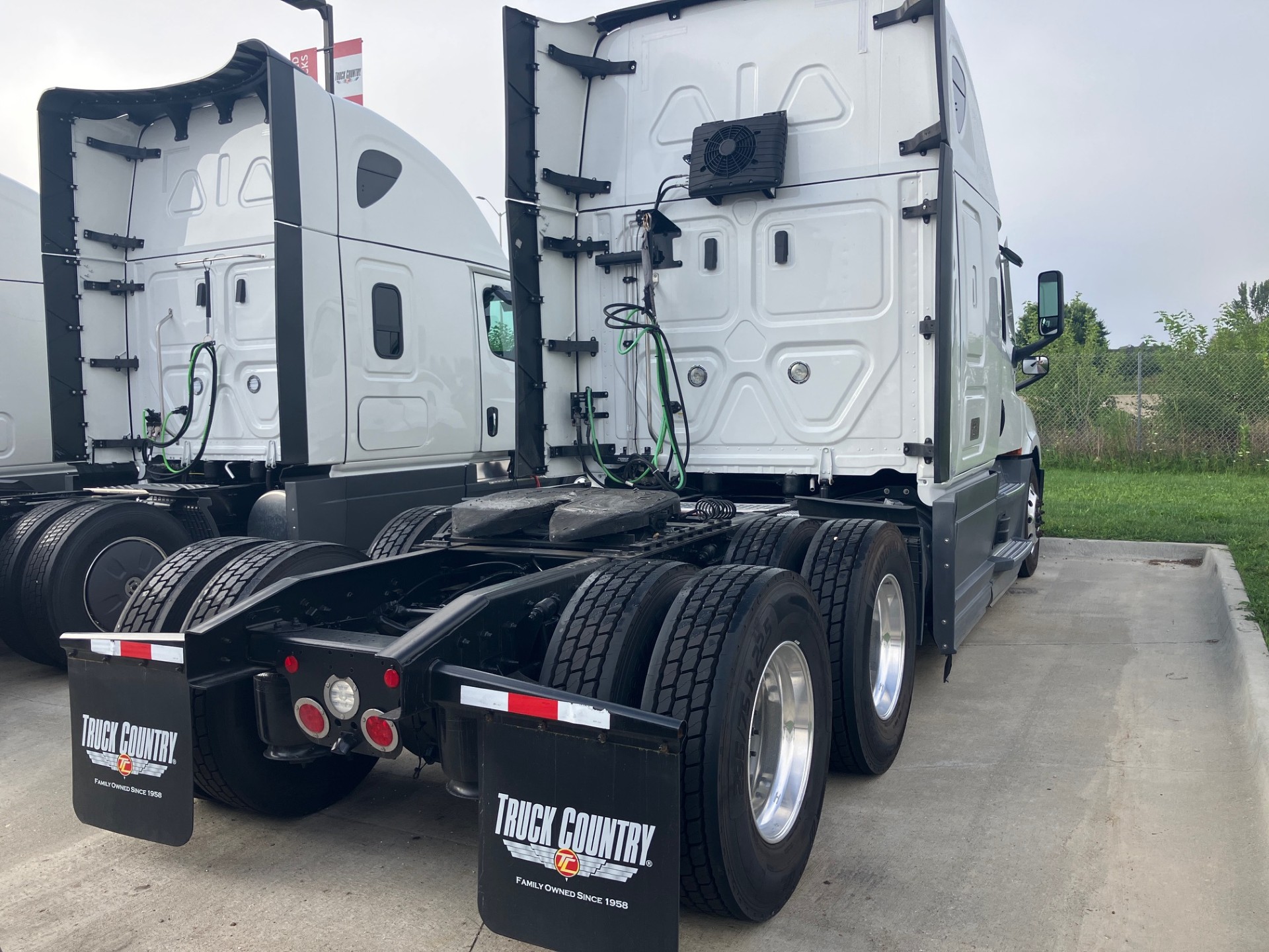 2022 Freightliner PT126 - image 4 of 6