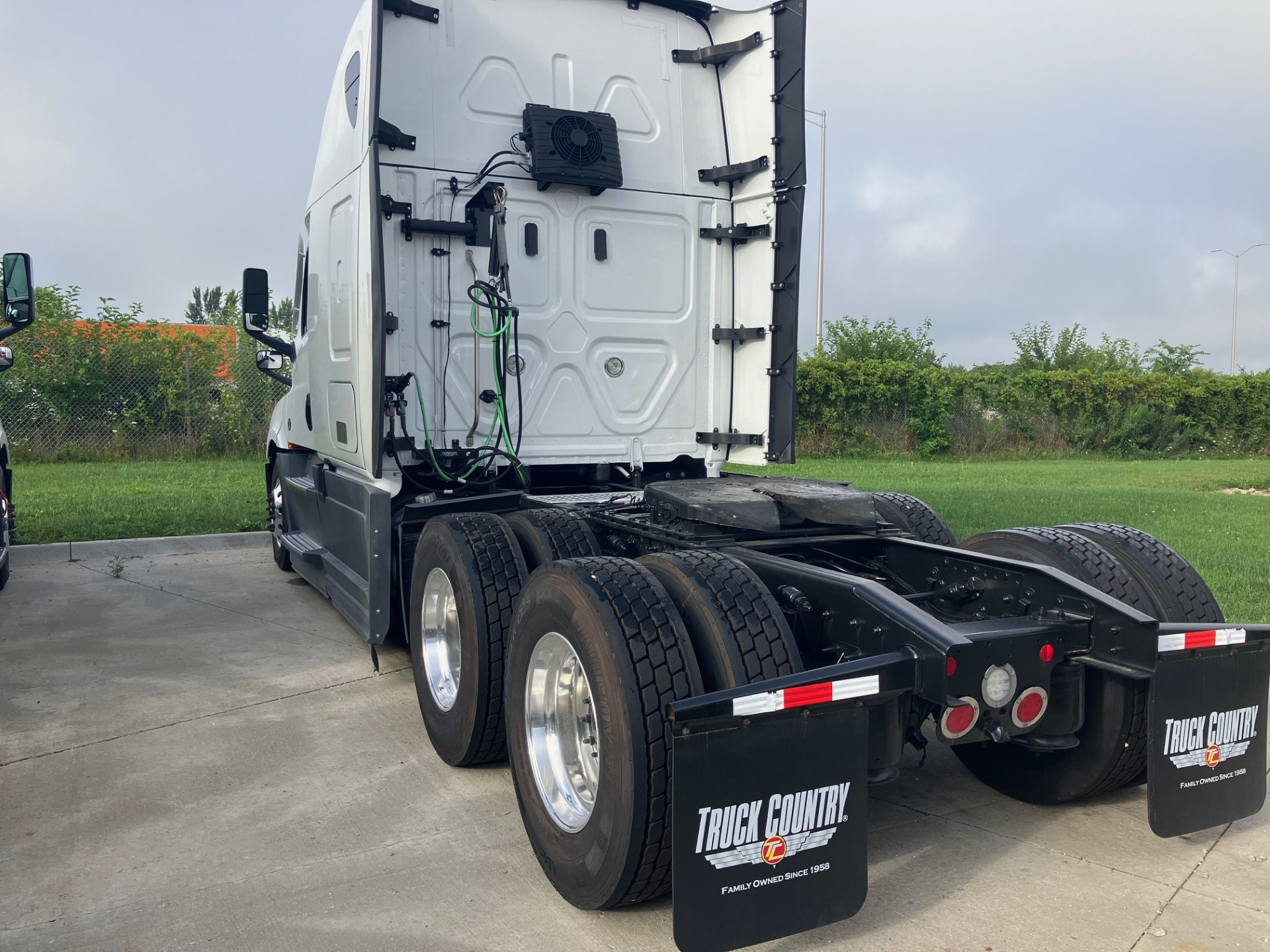2022 Freightliner PT126 - image 5 of 6