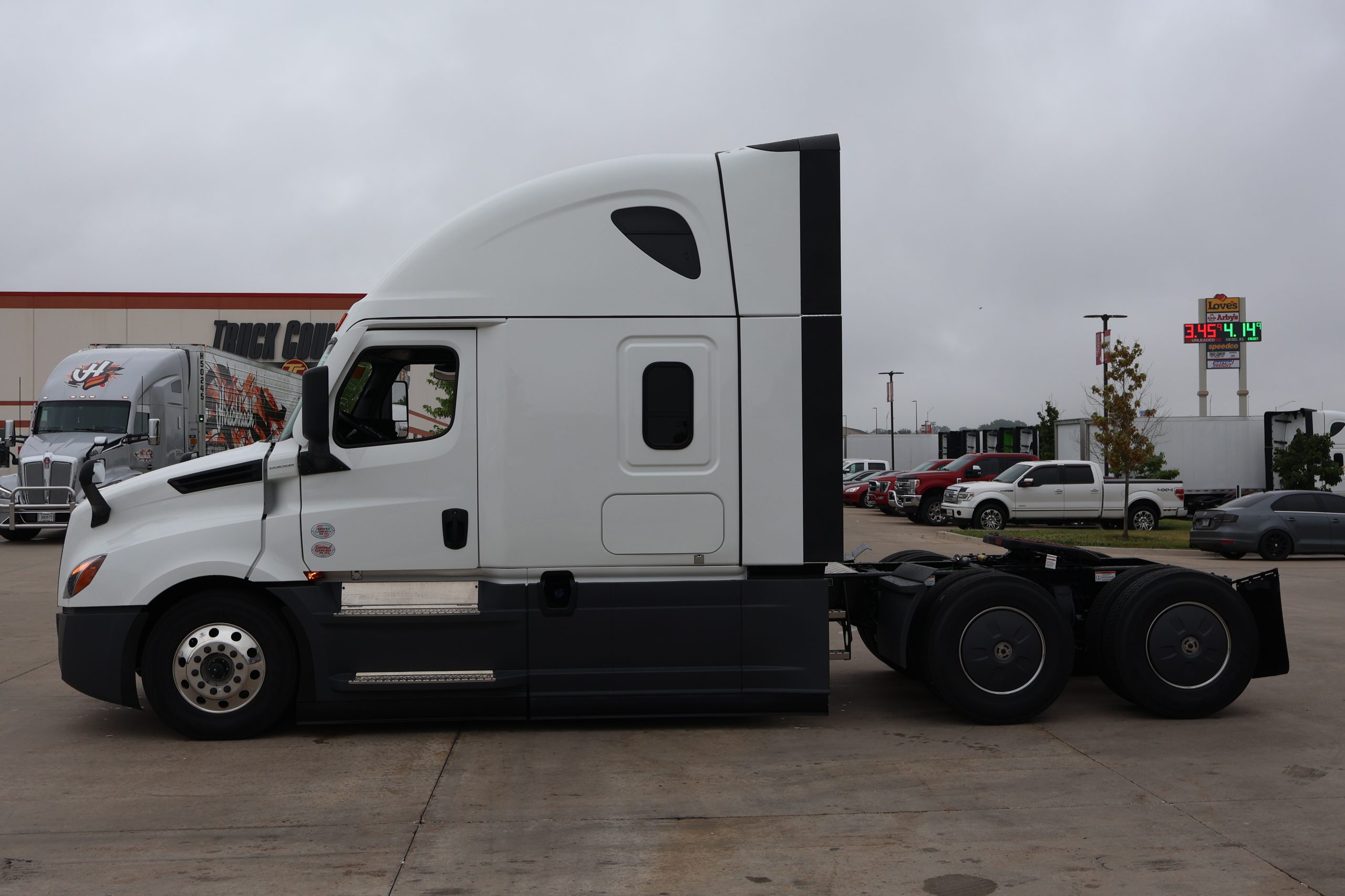 2026 Freightliner PT126SLP - image 4 of 6