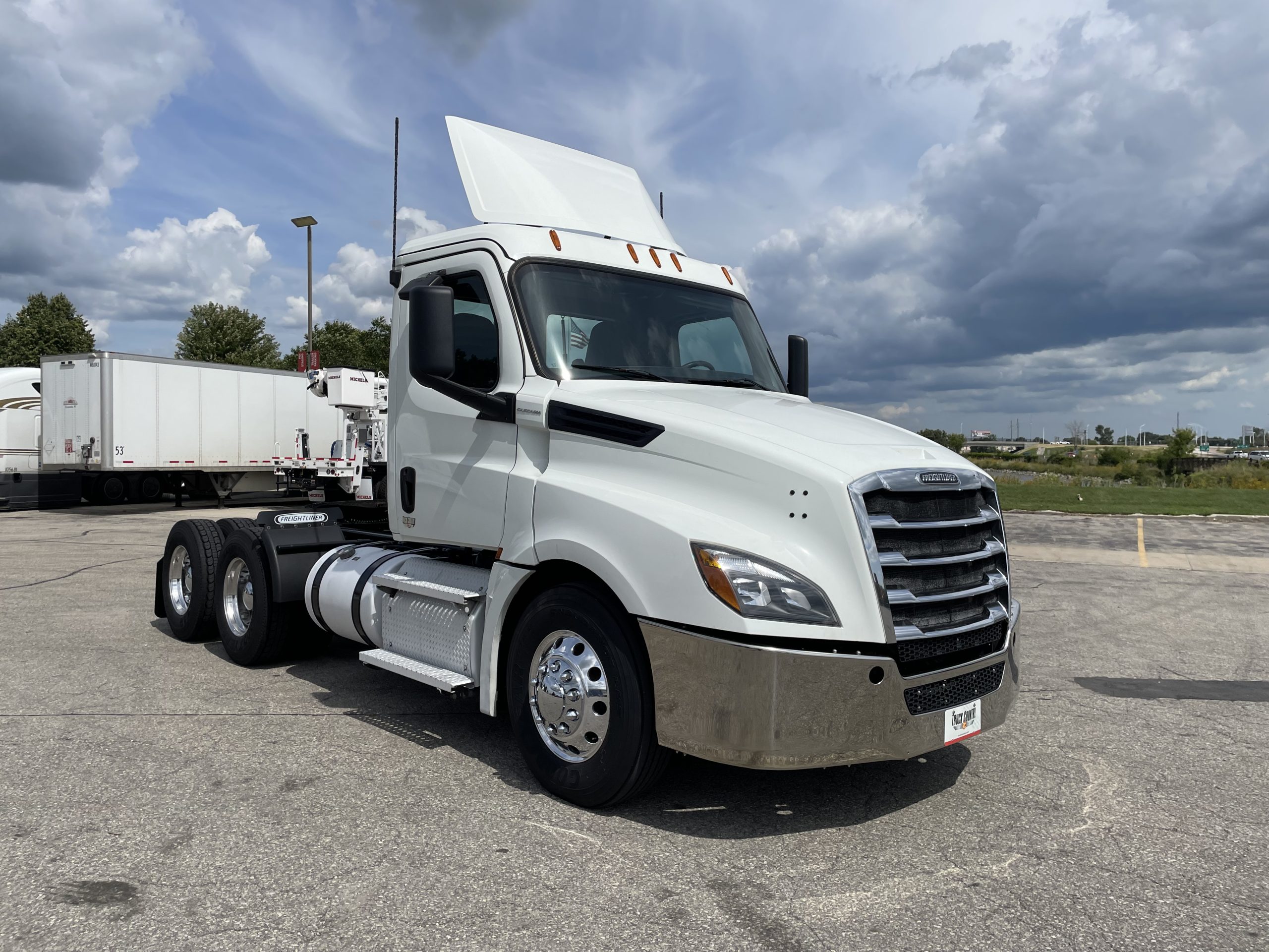 2020 Freightliner PT126 - image 3 of 6