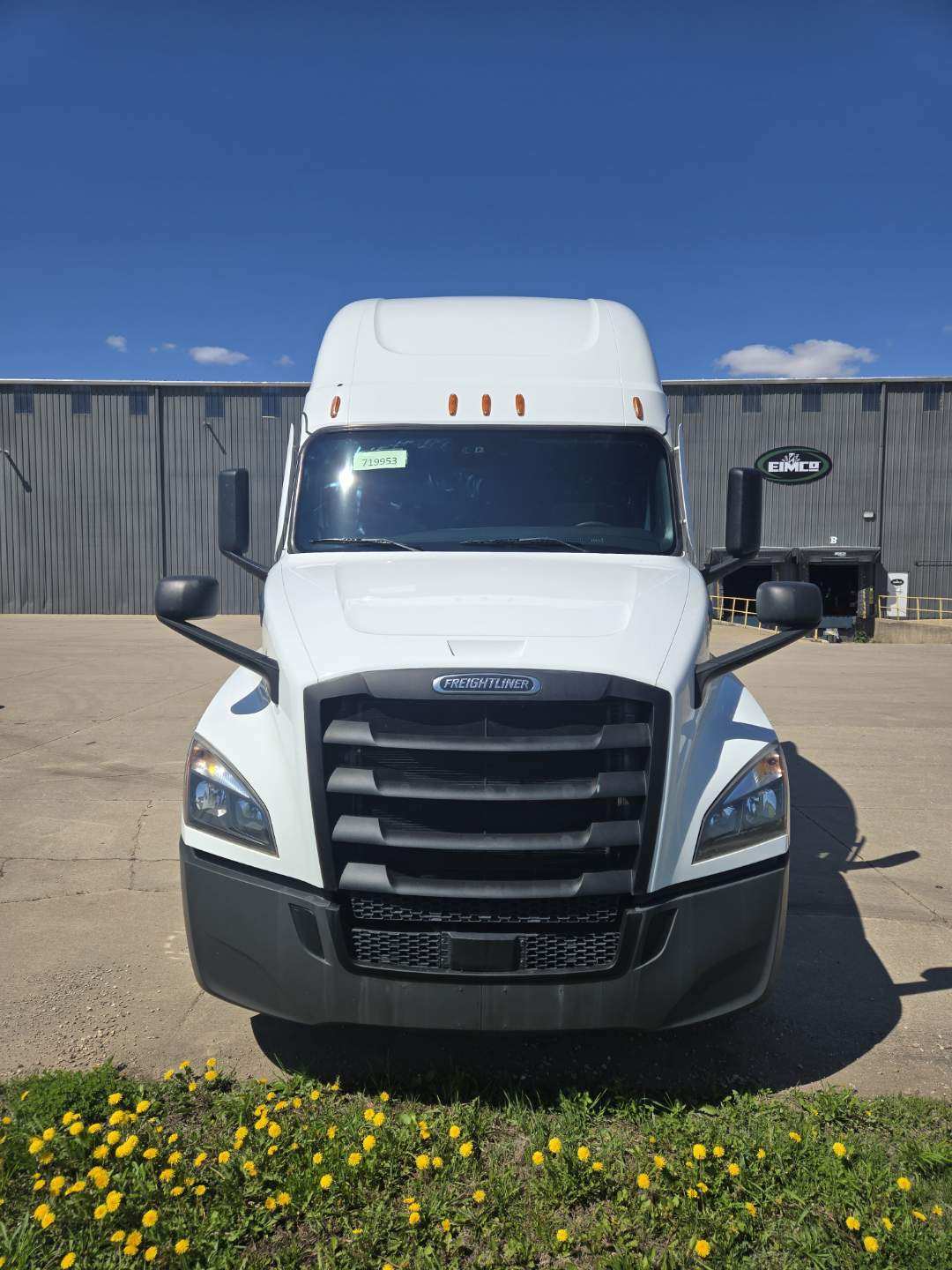 2022 Freightliner PT126 - image 2 of 6