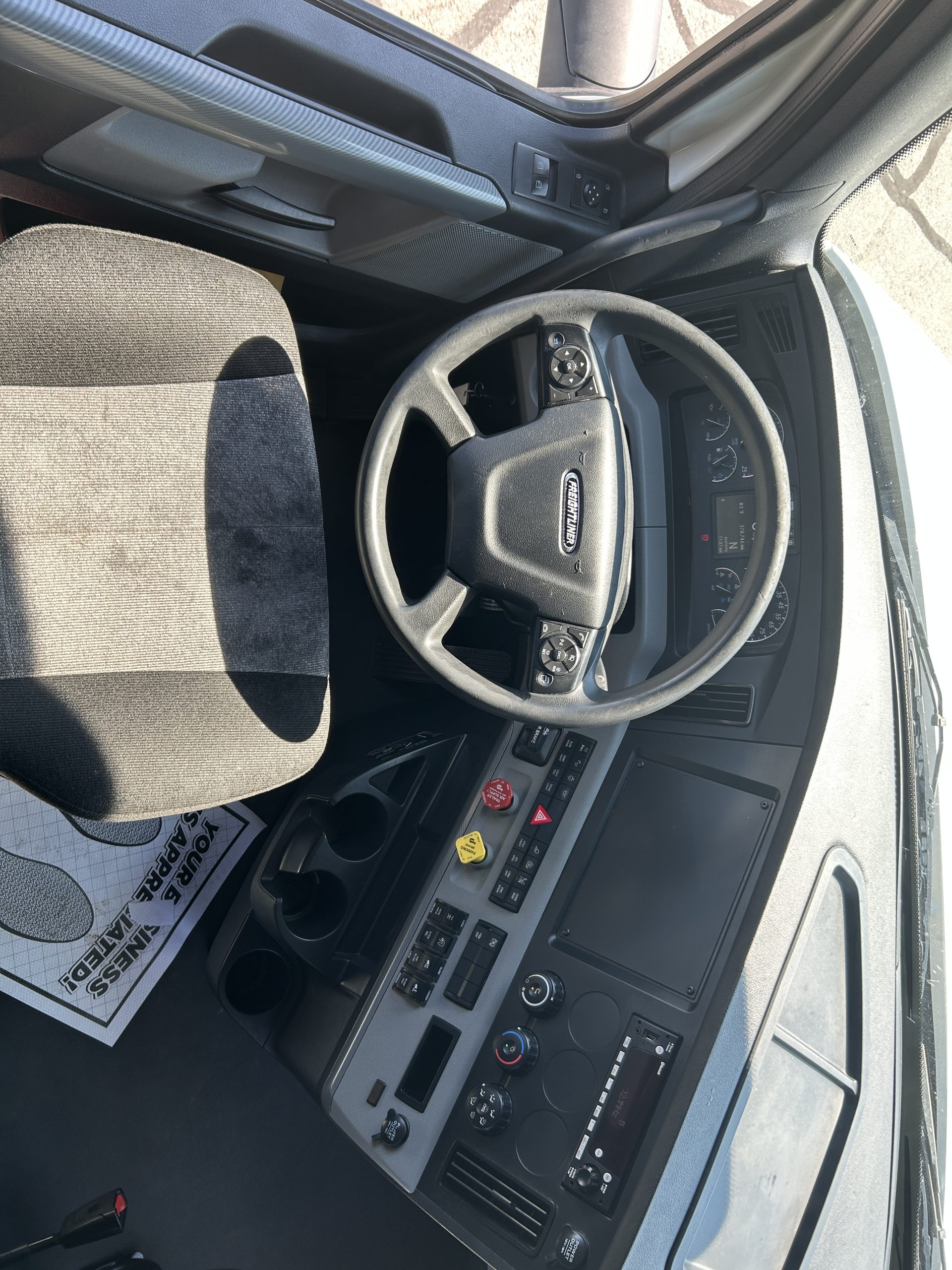 2022 Freightliner PT126 - image 3 of 6