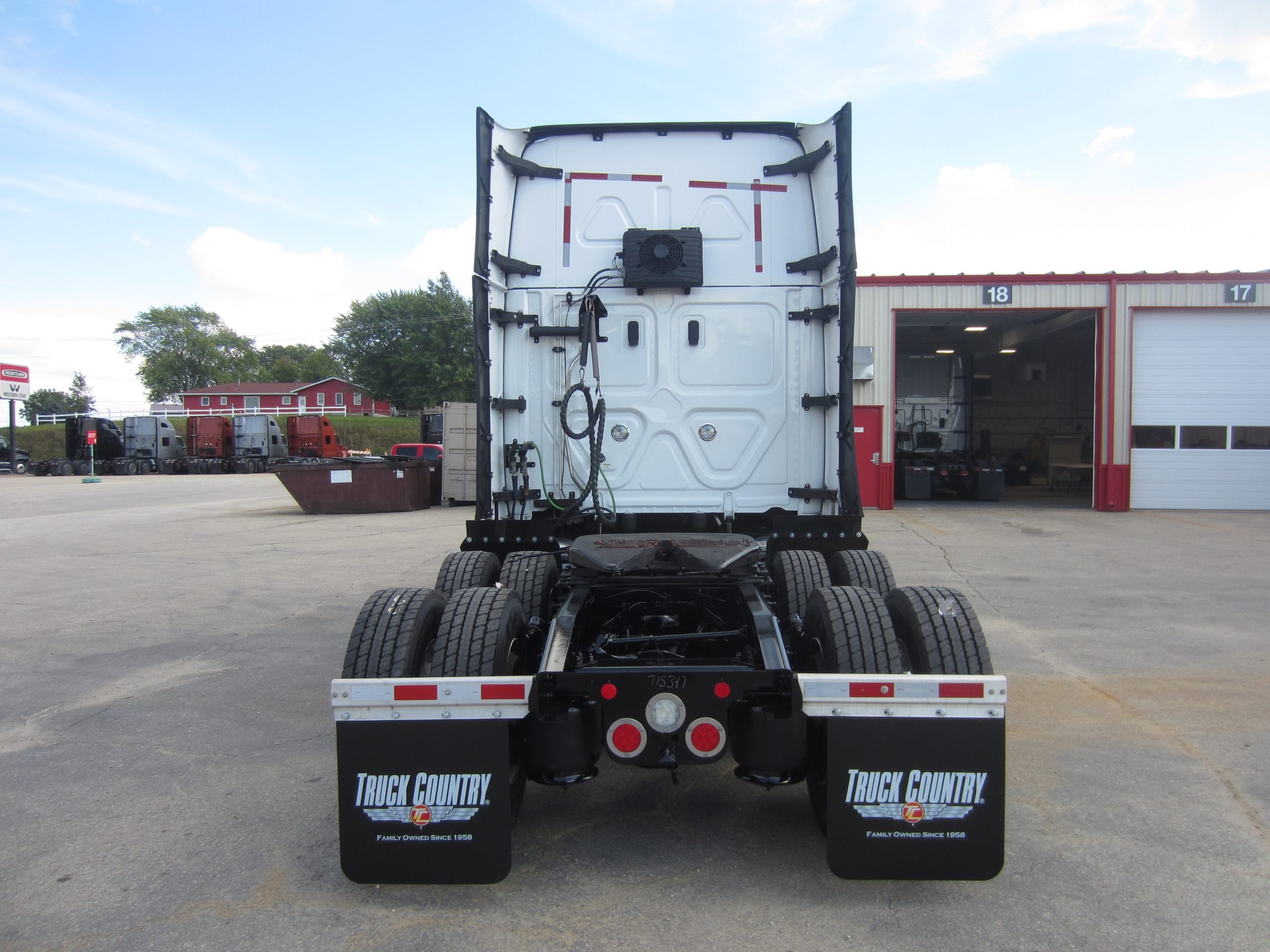 2022 Freightliner PT126 - image 4 of 6