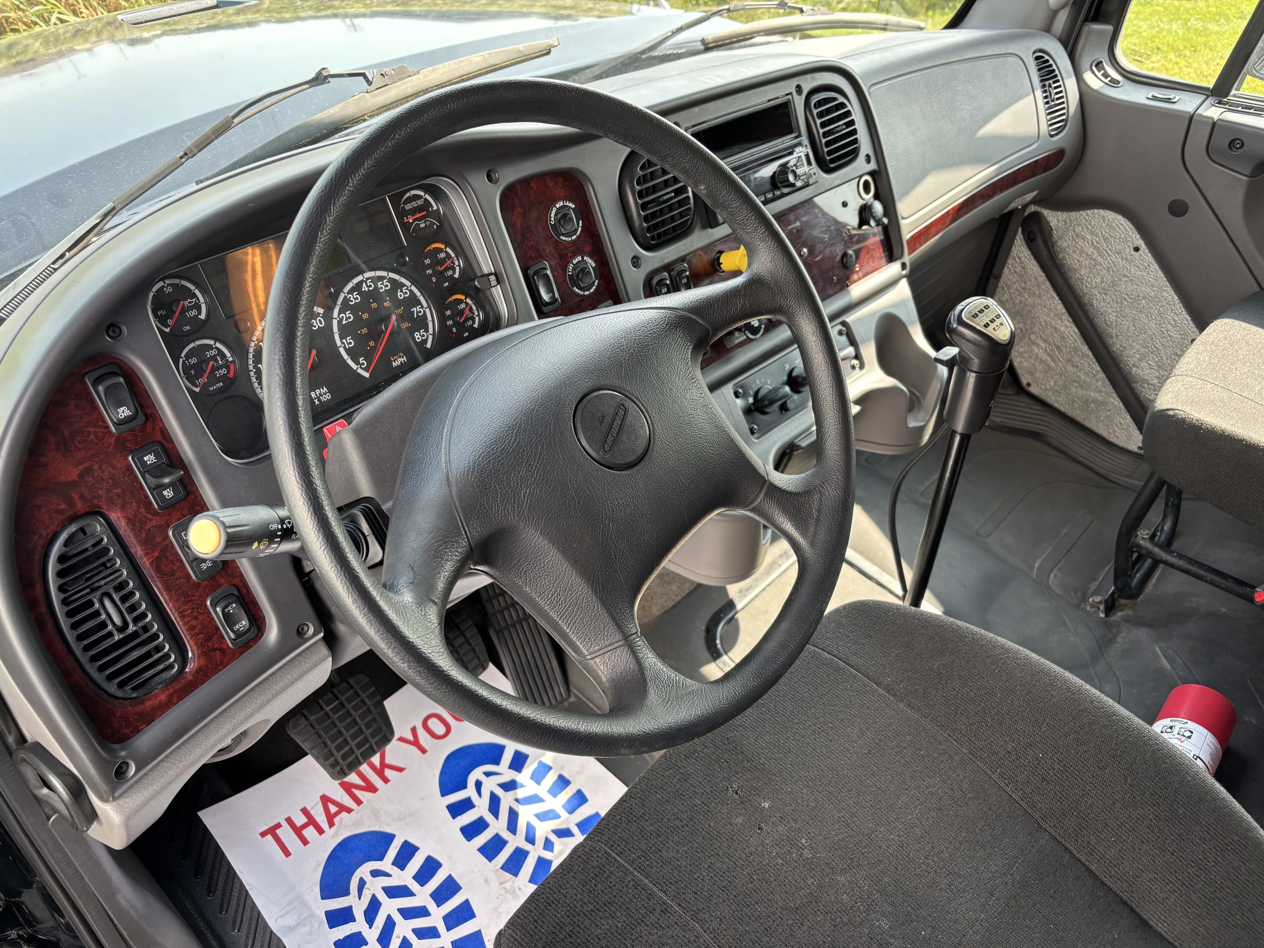 2018 Freightliner M2112 - image 5 of 6