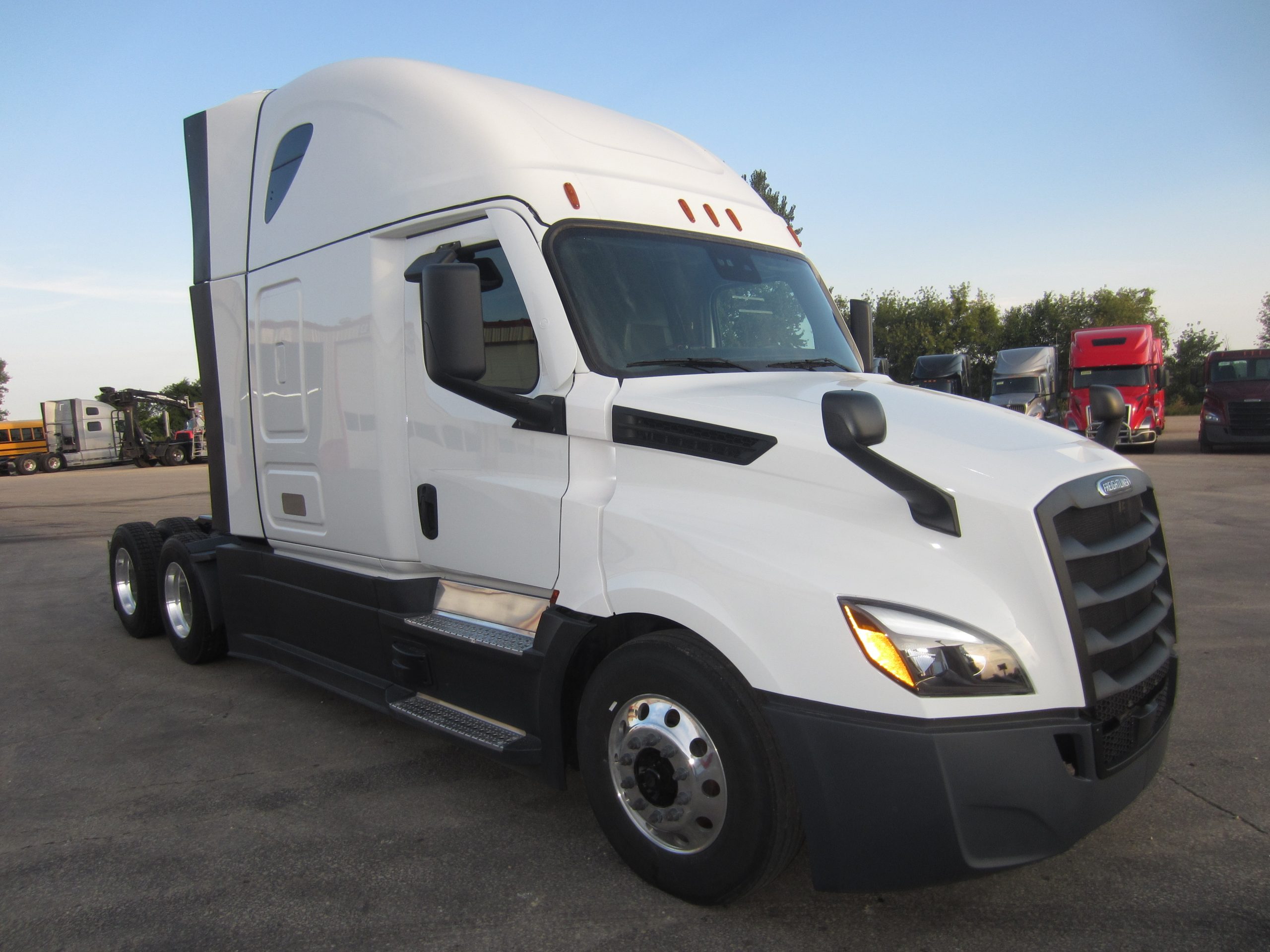2022 Freightliner PT126 - image 3 of 6