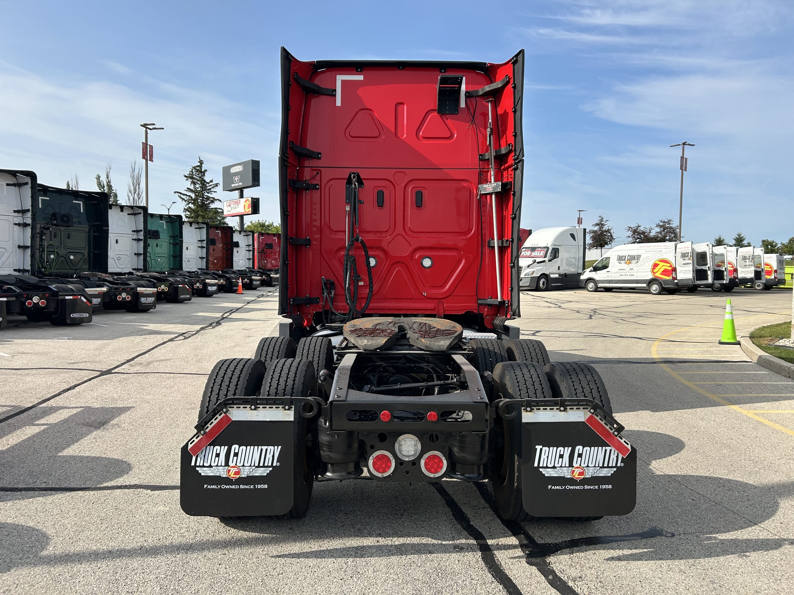 2022 Freightliner PT126 - image 4 of 6