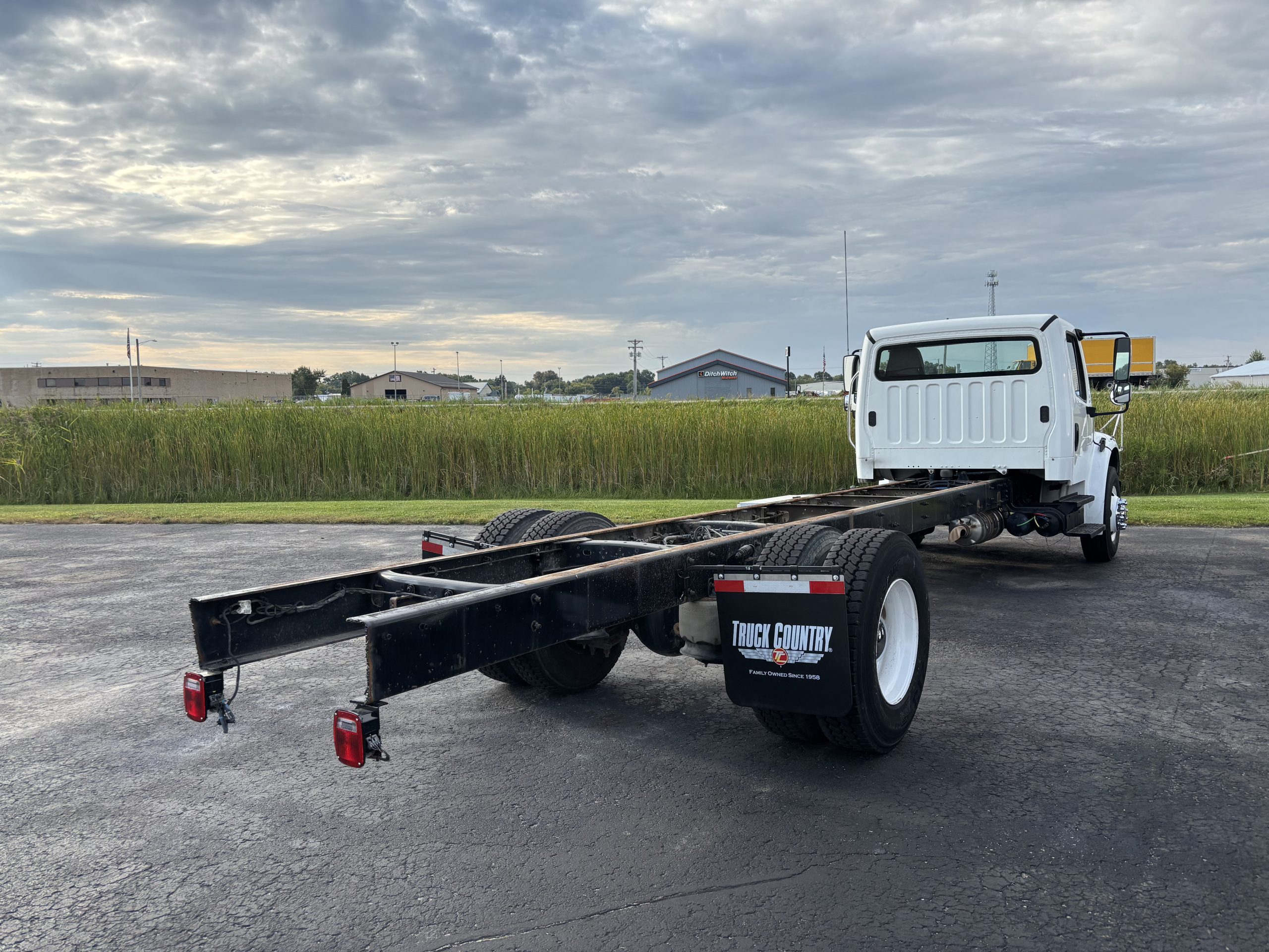 2019 Freightliner M2106 - image 6 of 6