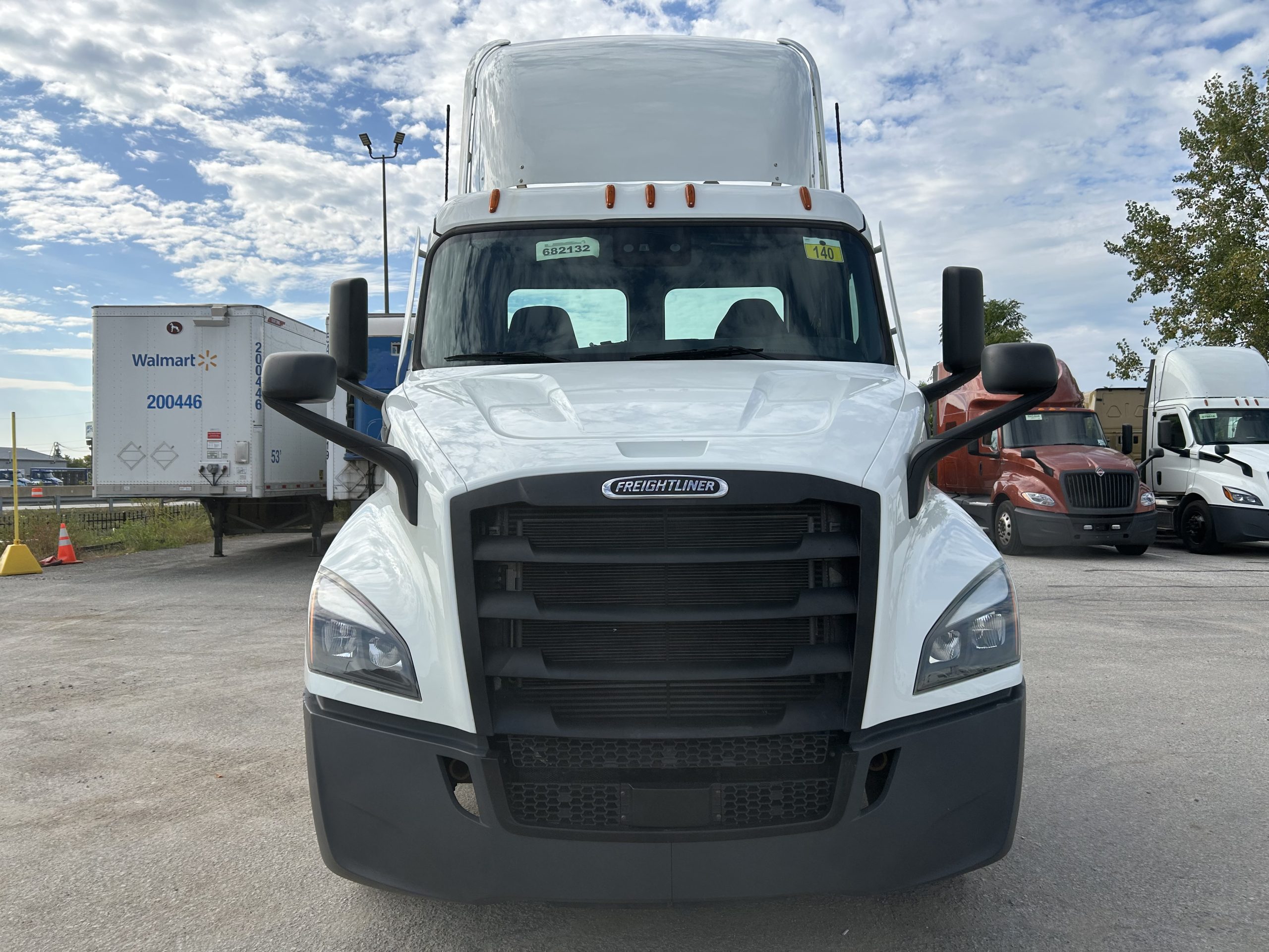 2021 Freightliner PE116 - image 2 of 5