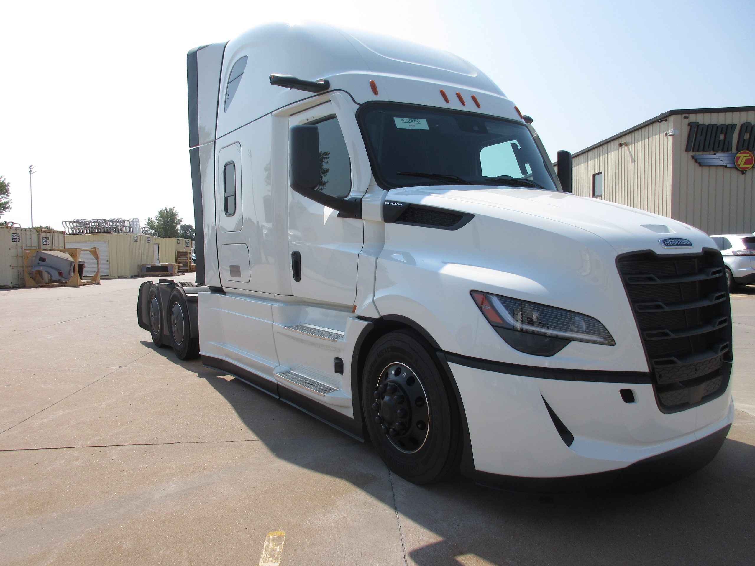 2026 Freightliner PJ126SLP - image 3 of 6