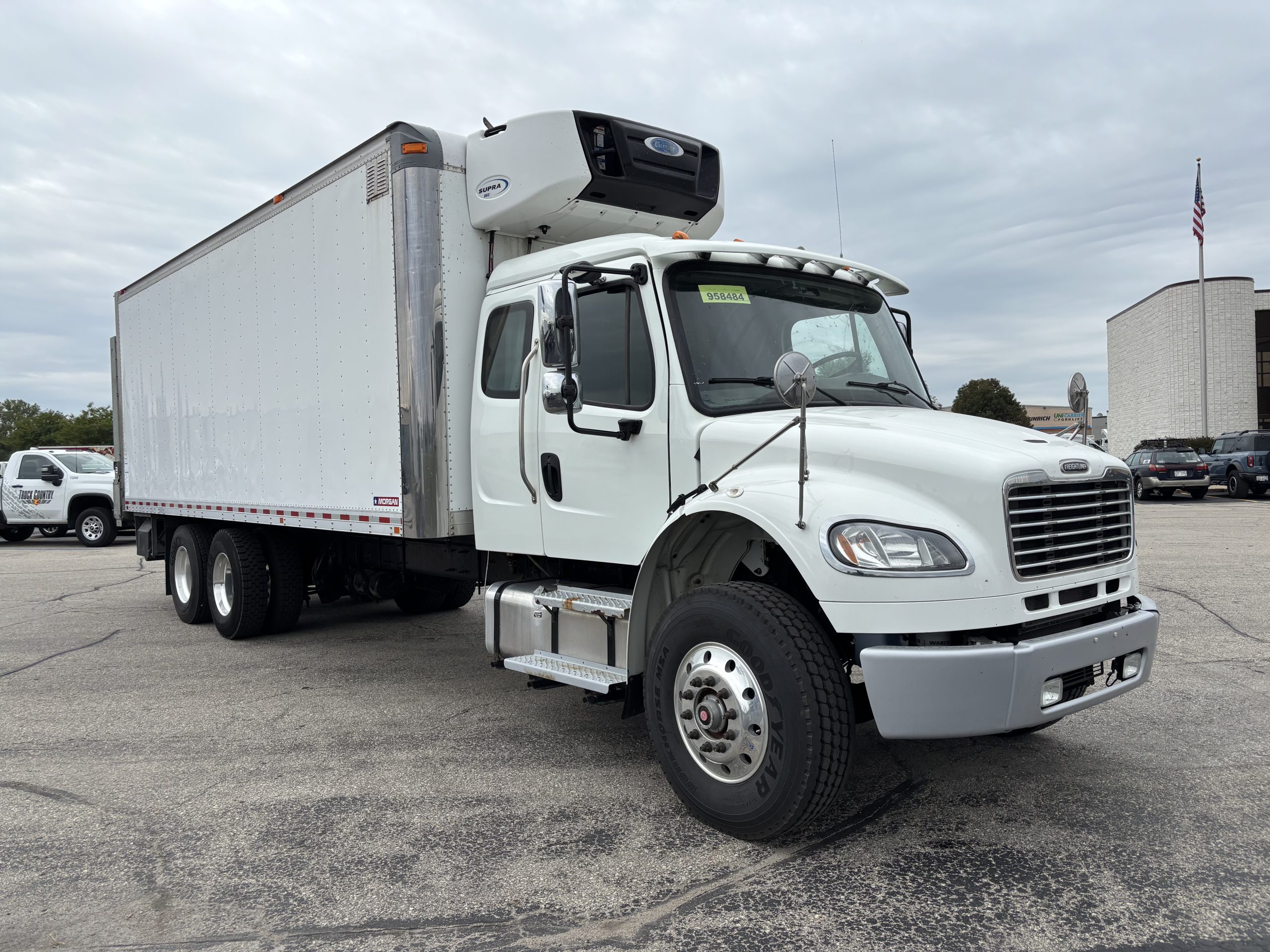 2020 Freightliner M280 - image 6 of 6
