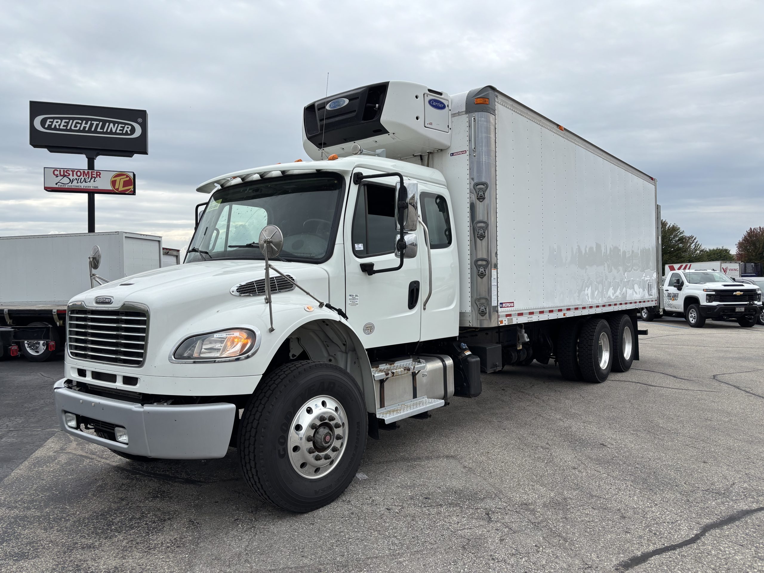 2020 Freightliner M280 - image 1 of 6