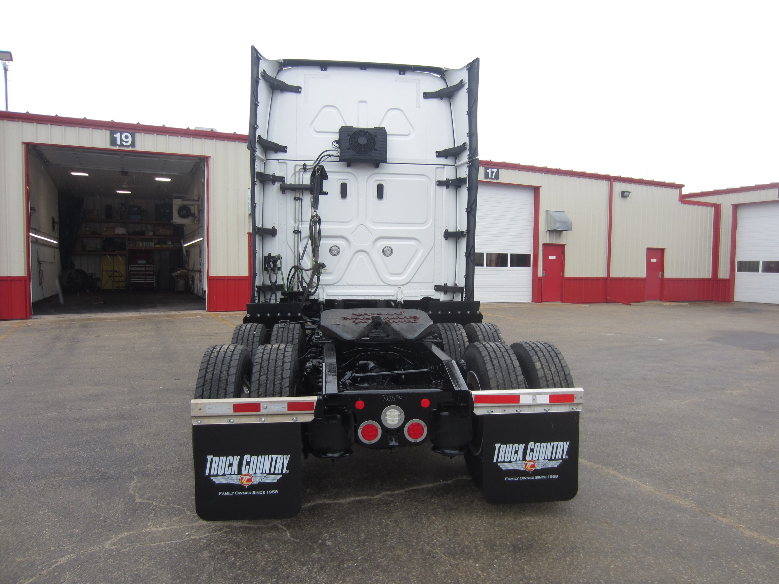 2022 Freightliner PT126 - image 4 of 6