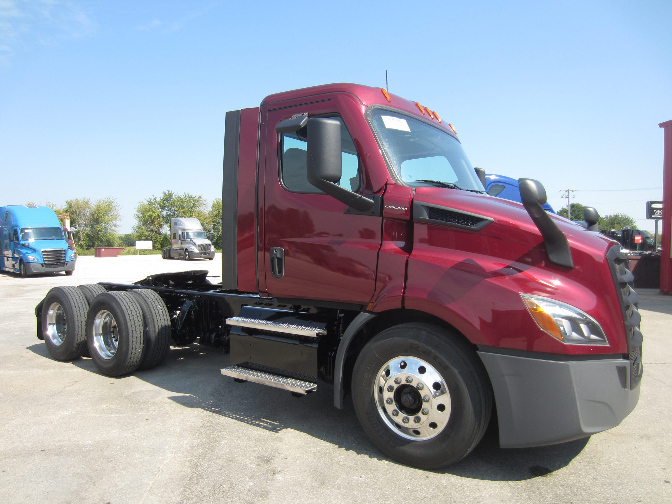2021 Freightliner PE116 - image 3 of 6