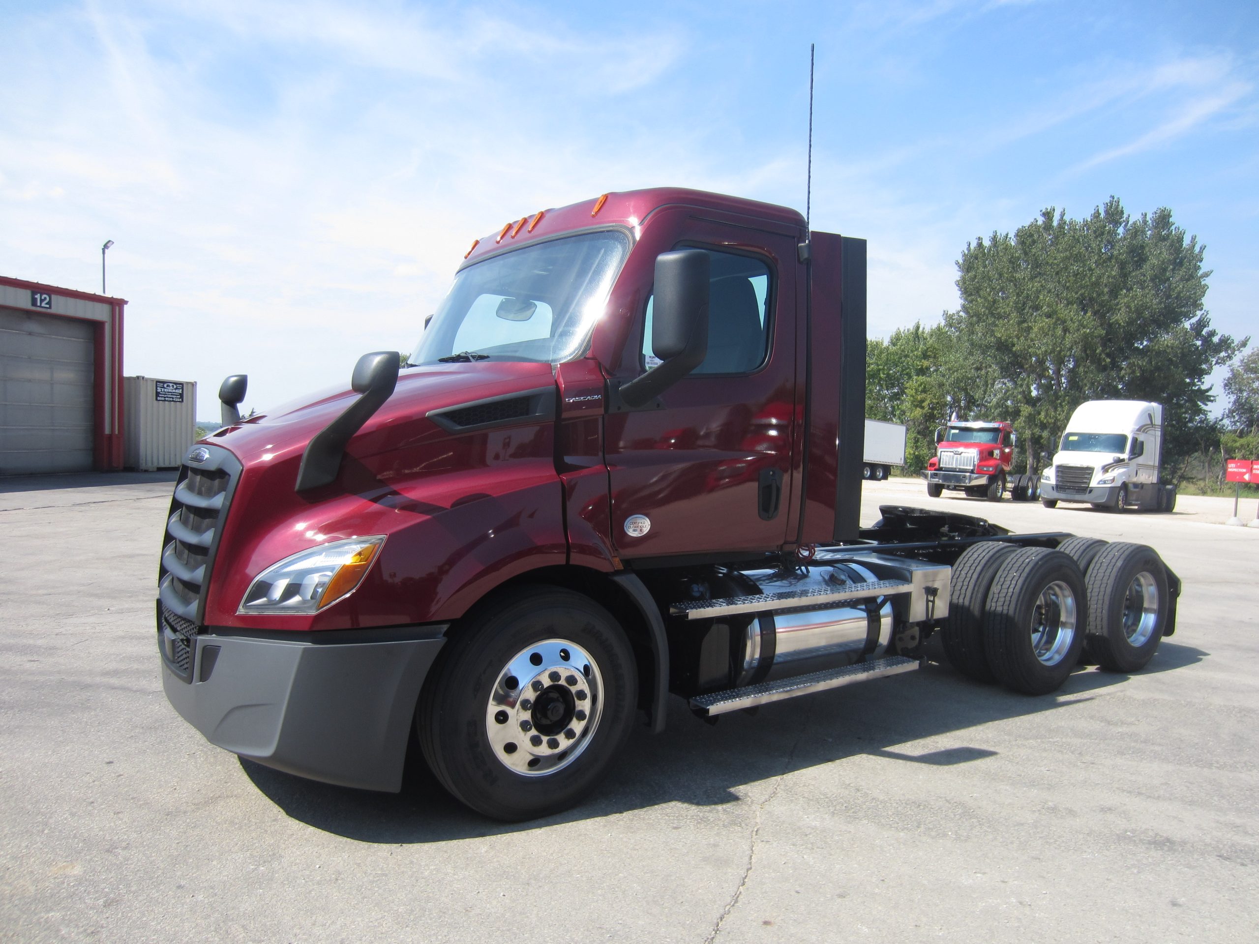 2021 Freightliner PE116 - image 1 of 6