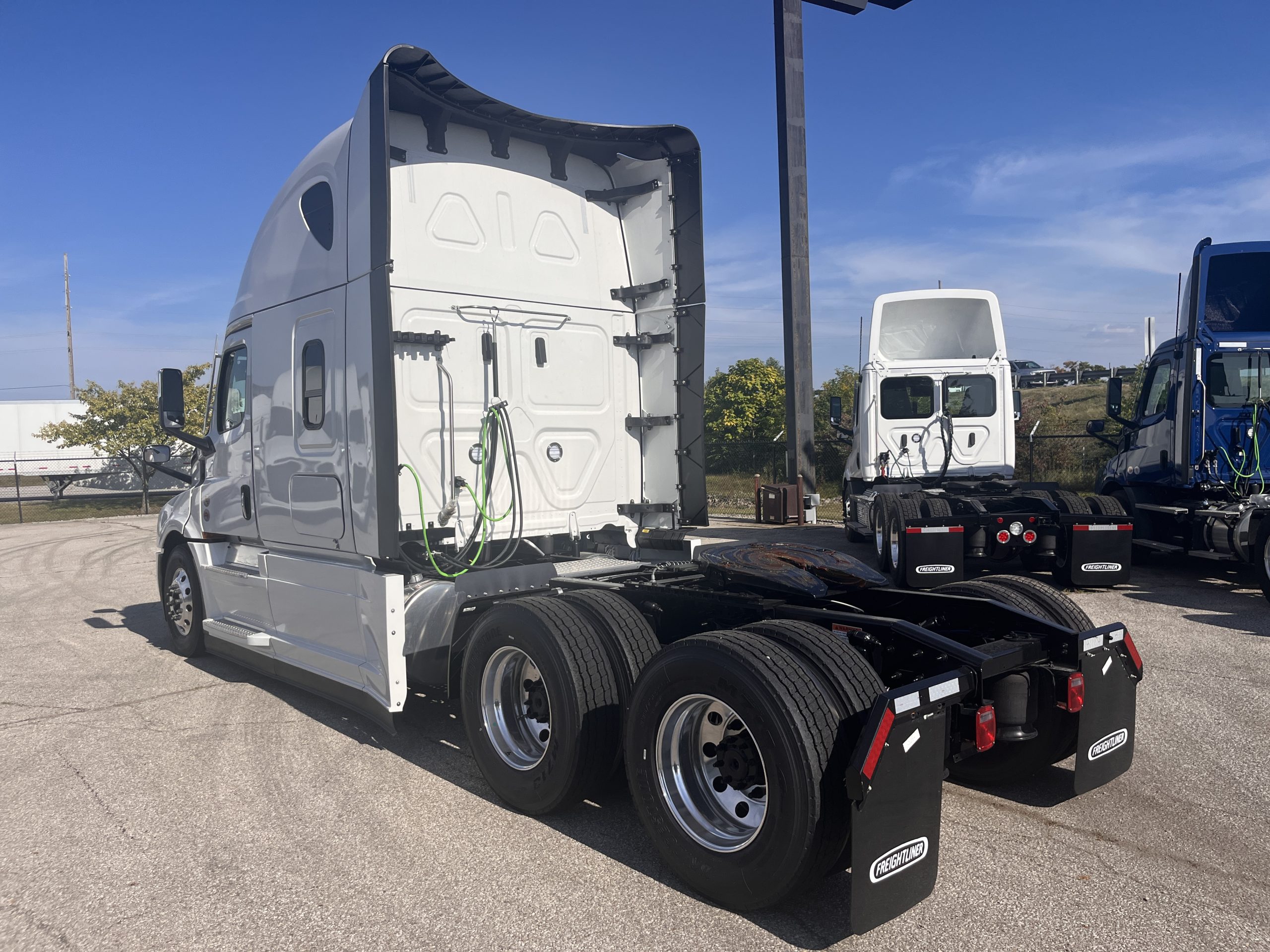 2026 Freightliner PT126SLP - image 2 of 6