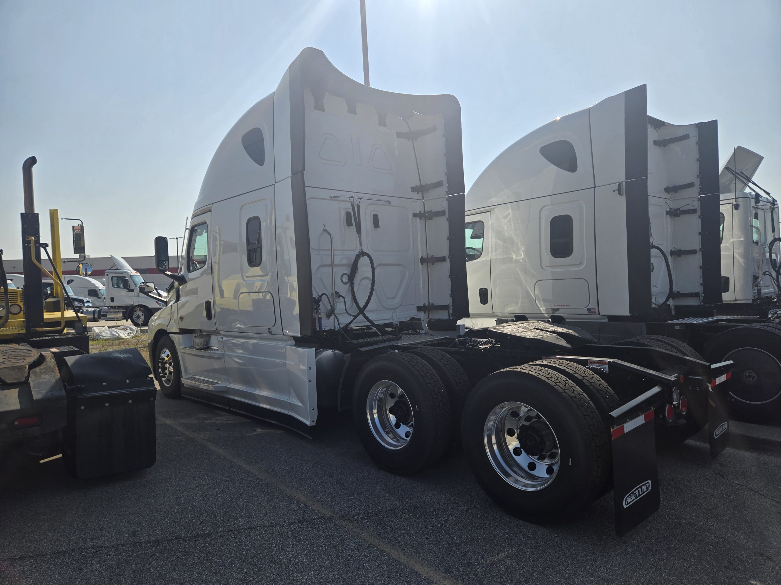 2026 Freightliner PJ126SLP - image 6 of 6
