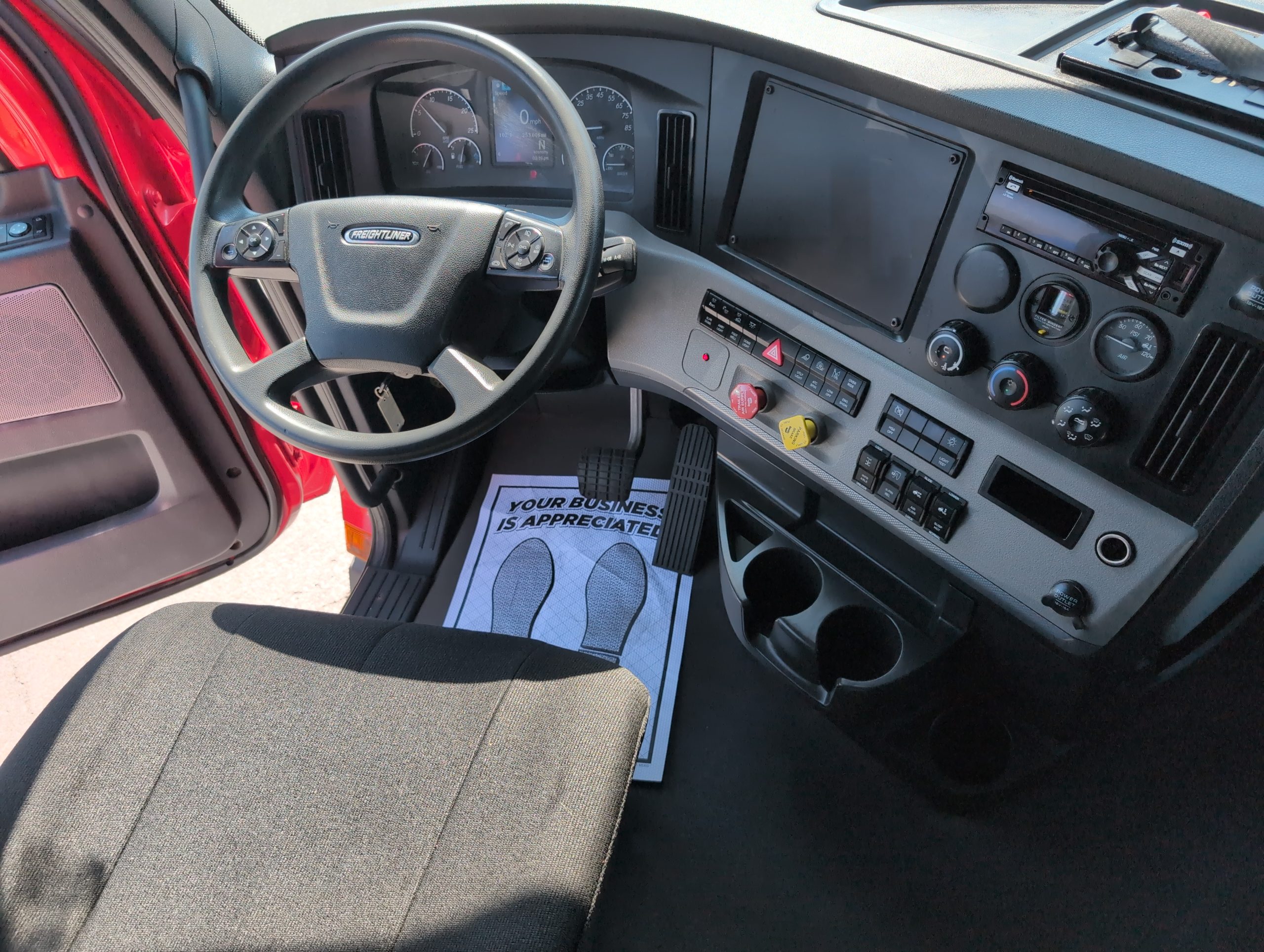 2022 Freightliner PT126 - image 5 of 6