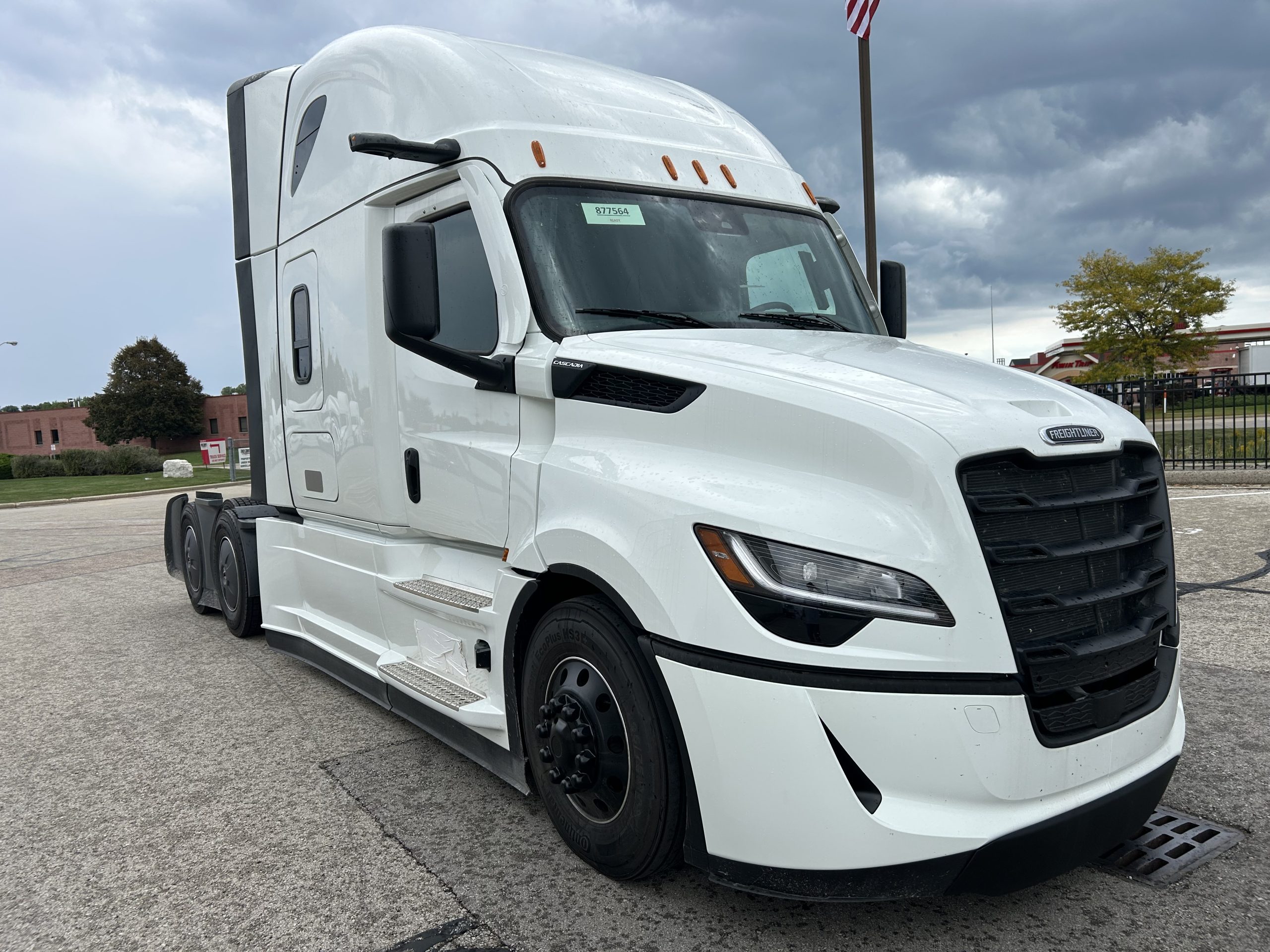 2026 Freightliner PJ126SLP - image 3 of 6