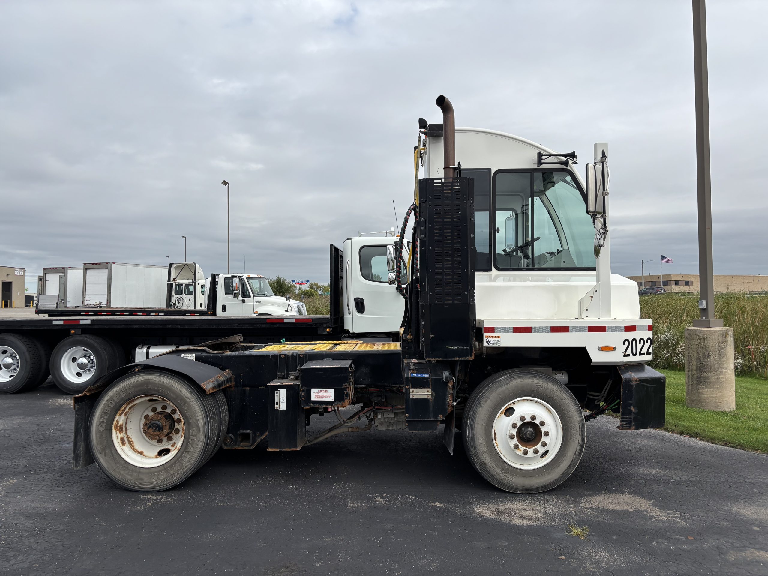 2022 Autocar ACTT42 - image 5 of 6