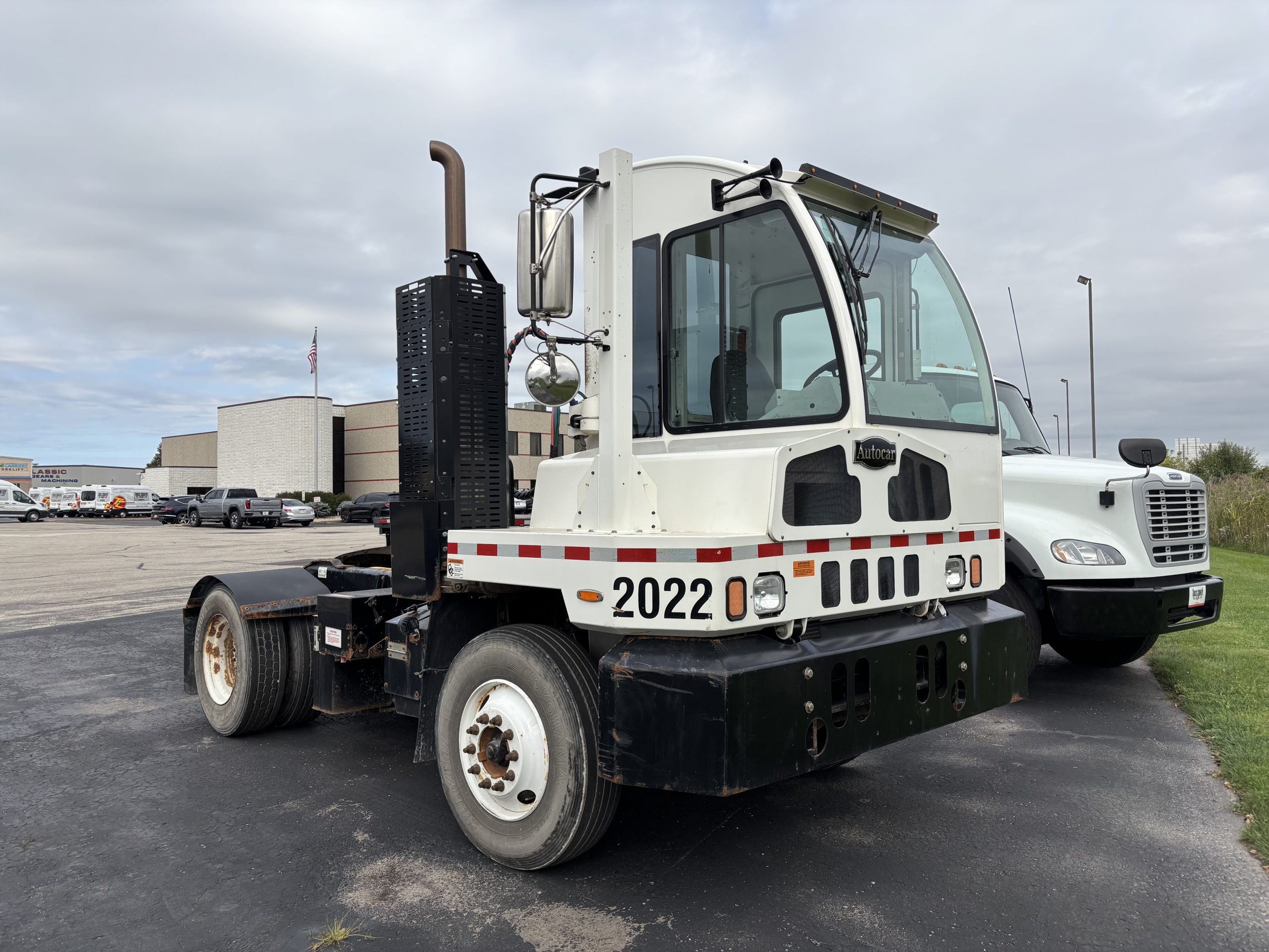 2022 Autocar ACTT42 - image 3 of 6